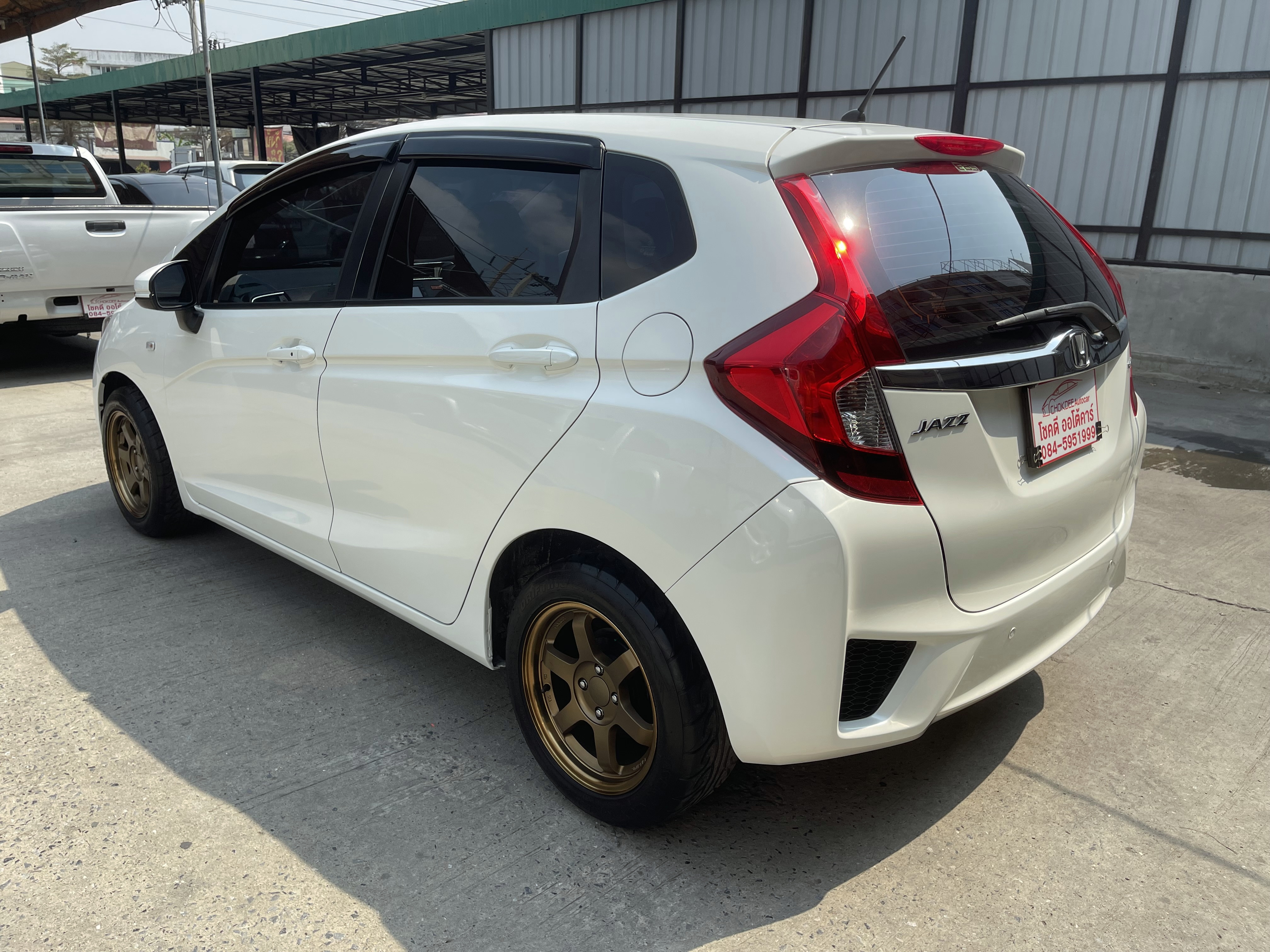 Honda Jazz 1.5 V+ At 2017 ขาวมุก