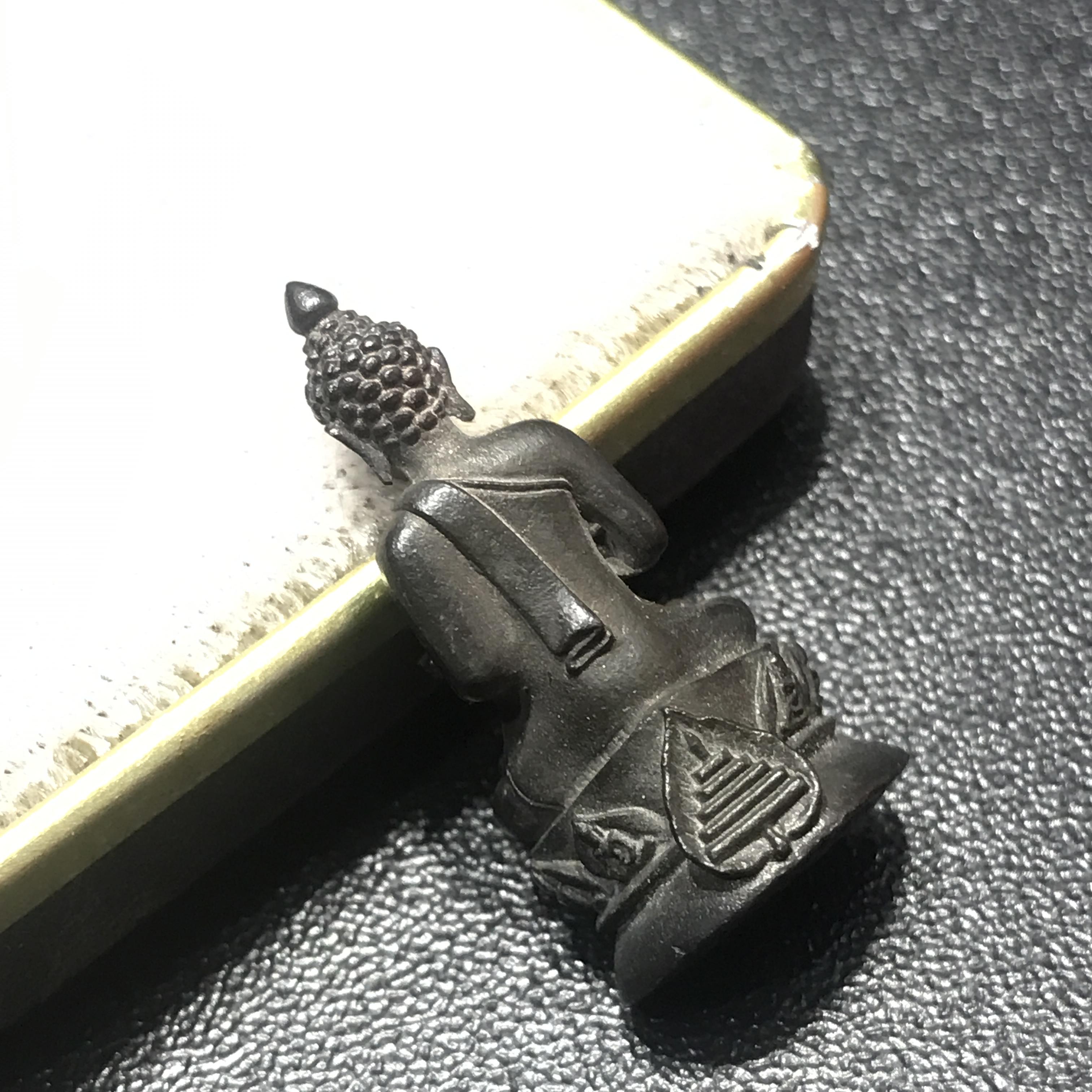 พระกริ่งปรมานุชิตชิโนรส วัดเชตุพน ปี2533 เนื้อนวโลหะ(ในหลวงรัชกาลที่9เสด็จเททอง)