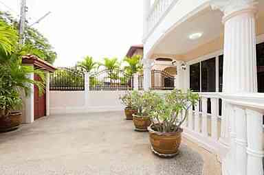 For rent : Rawai Vassana Residence 2 bed room 2 bathroom 3rd floor
