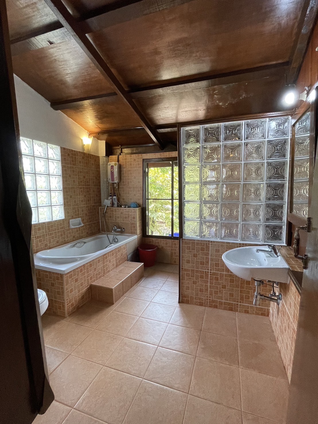 For Rent : Naiyang, 2-story Thai house, 2 Bedrooms 2 Bathrooms