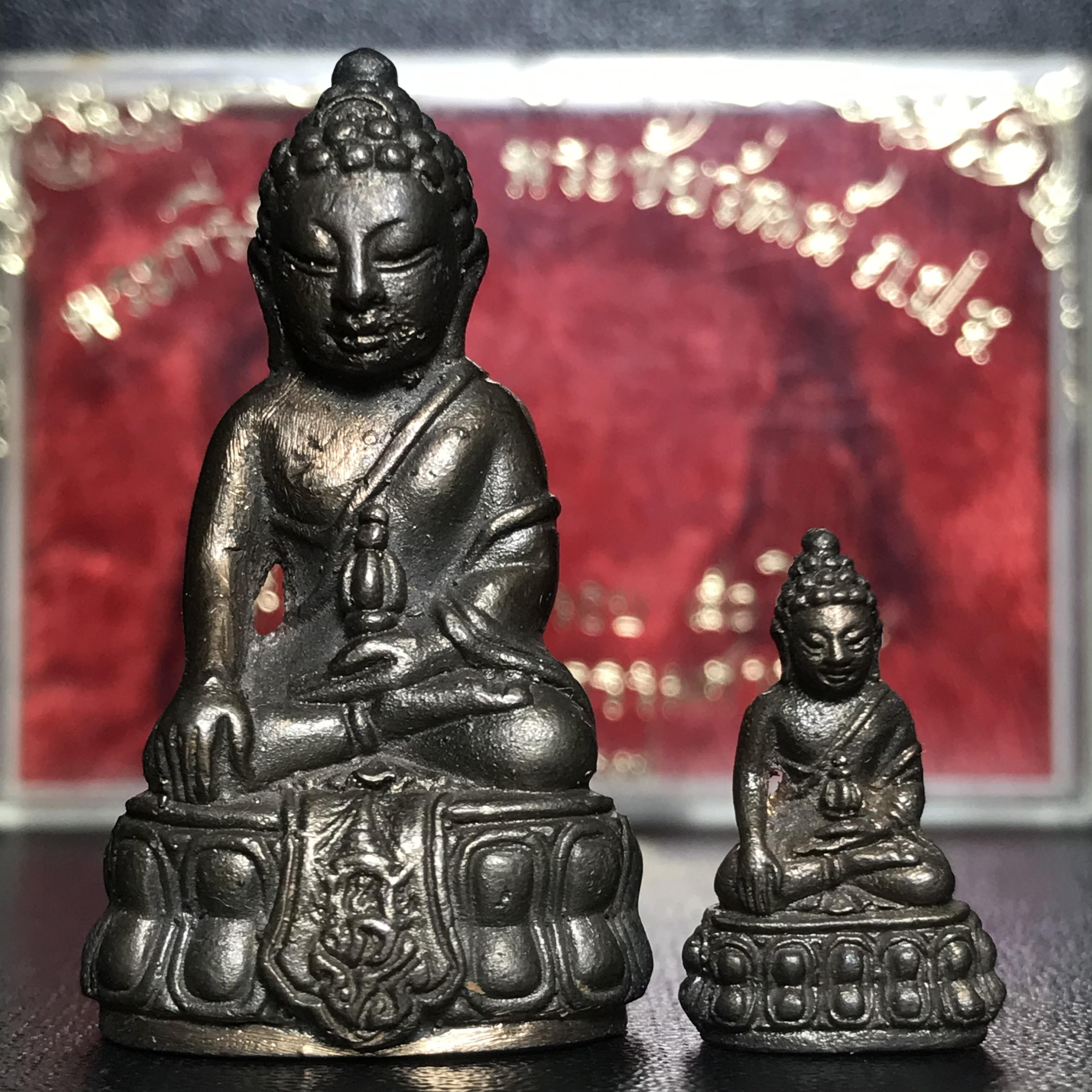 พระกริ่ง-พระชัยวัฒน์ ภปร. ธรรมศาสตร์ 50ปี เนื้อนวโลหะ ปี2527(ในหลวงรัชกาลที่9 เสด็จเททอง)(หายาก)(1ใน677ชุด)