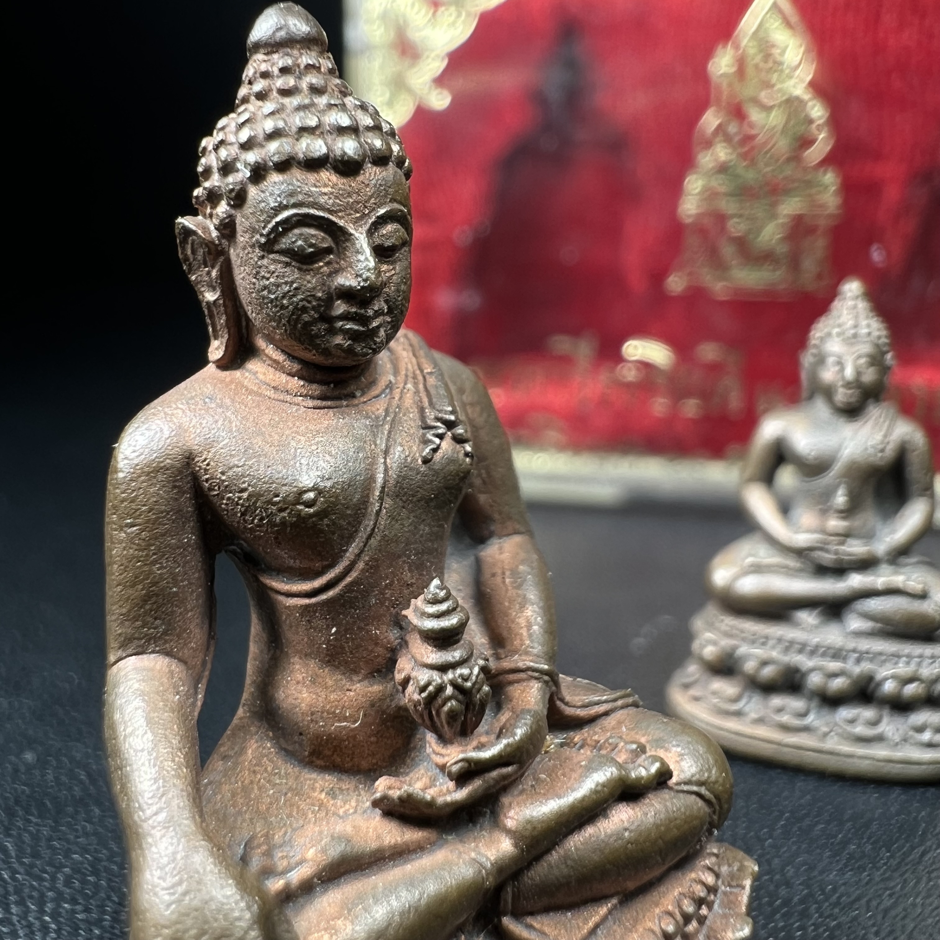 พระกริ่ง-พระชัยวัฒน์อธิบดี ปี2525 ของดีอัยการ (มีไว้บูชาเลื่อนยศเลื่อนตำแหน่งทุกท่าน)(1ใน 2525 ชุด)****ชุดหมายเลข ๒๔๙๑ ****มียศ มีบารมี สมกับความหมายของนาม พระกริ่งอธิบดี “พระกริ่งผู้เป็นใหญ่ในหมู่พระกริ่งทั้งหลาย”