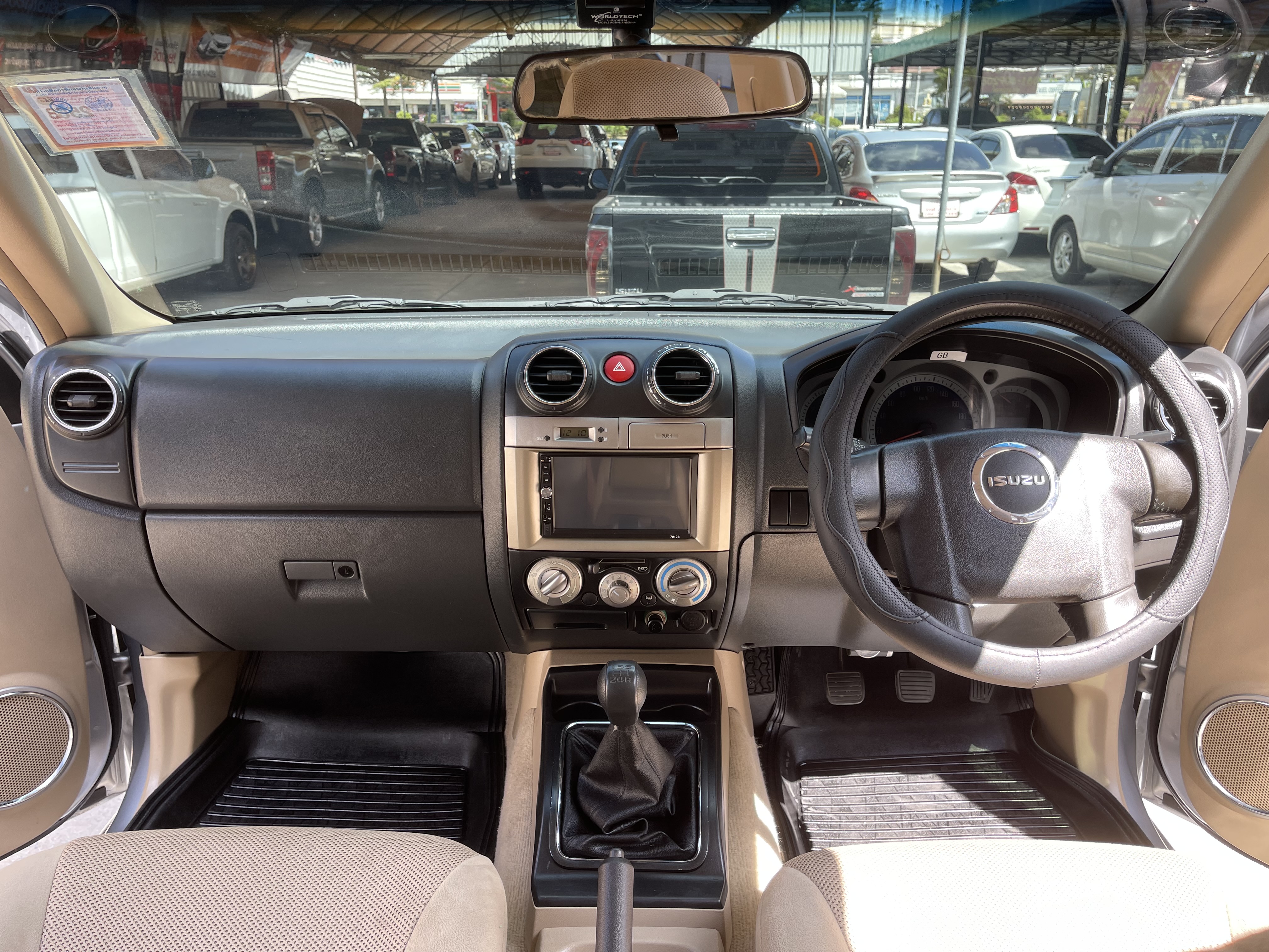 Isuzu Dmax 4ประตู Hilander 2.5 Abs 2010 เงิน