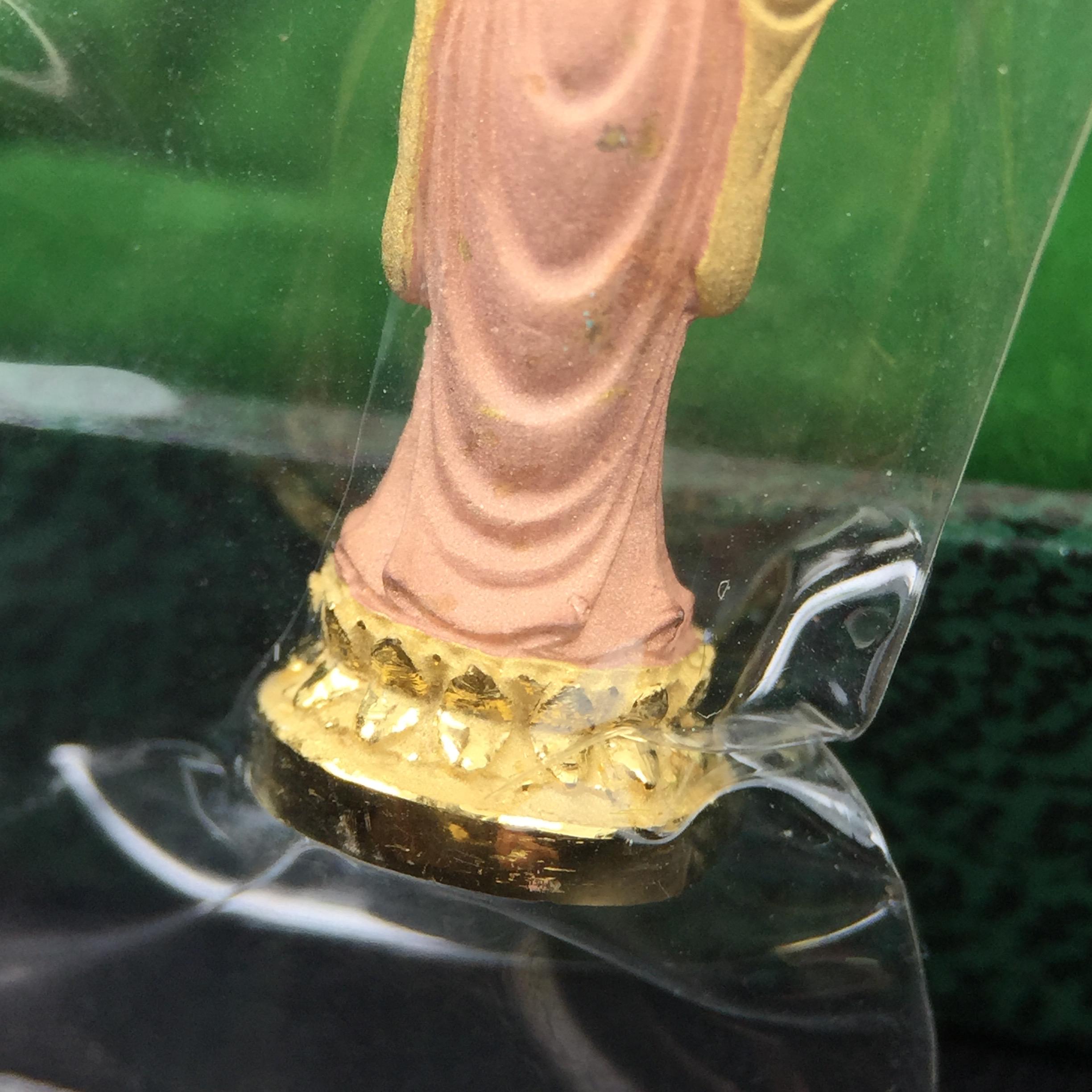 พระโพธิสัตว์อวโลกิเตศวร(เจ้าแม่กวนอิม)รุ่นฉลองปีกาญจนาภิเษก ปี2540 เนื้อเงินบริสุทธิ์ 99.9%(ชุบ3กษัตริย์) เทศบาลนครหาดใหญ่จัดสร้างถวายเฉลิมพระเกียรติพระบาทสมเด็จพระเจ้าอยู่หัวทรงครองสิริราชสมบัติครบ 50 ปี(สภาพซีนซองเดิมกล่องบรรจุการ์ดใบรับรองเดิมครบ)หายาก