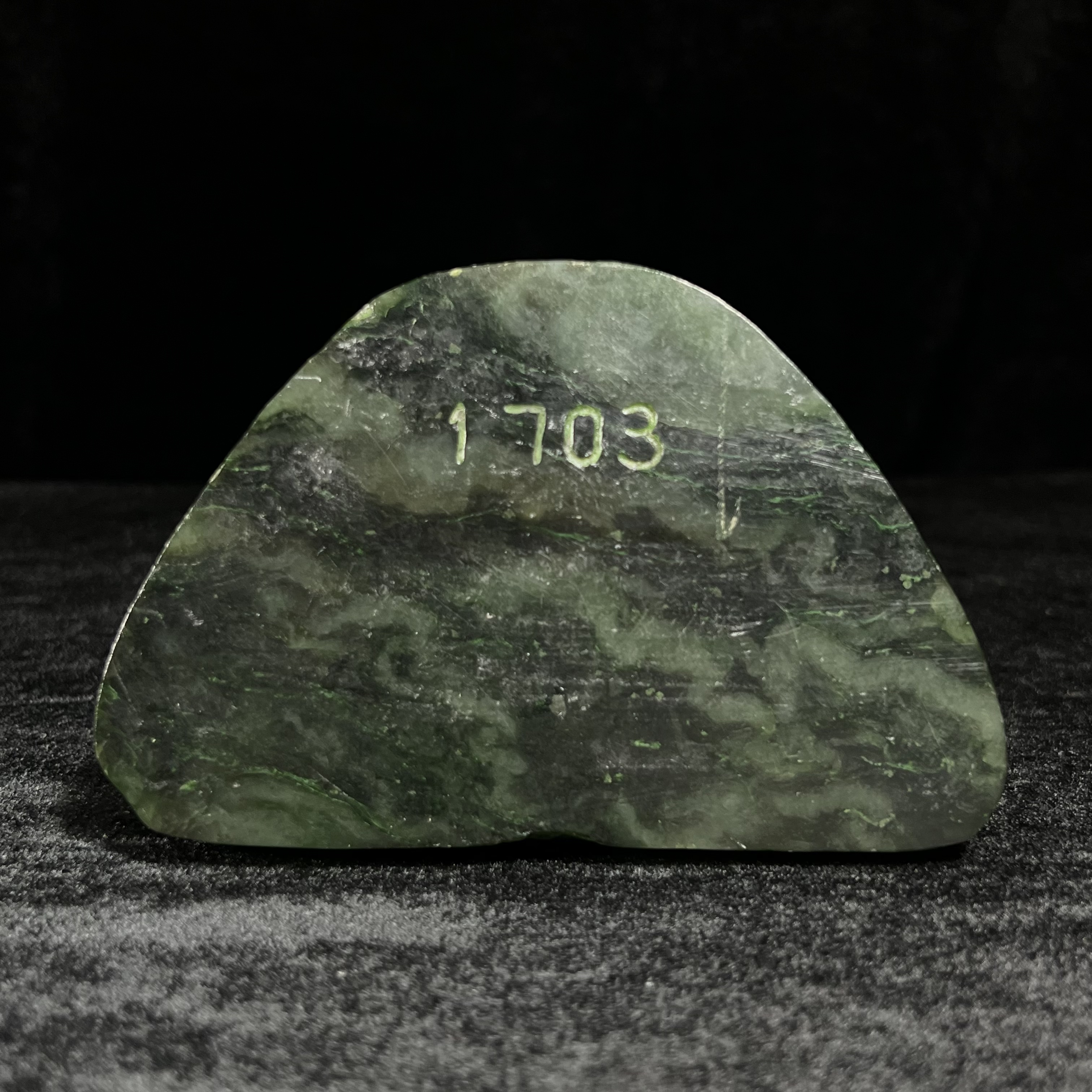 พระแก้วหยกเชียงราย ปี 2534 ที่ระลึก 90 พรรษา สมเด็จย่า (ในหลวงรัชกาลที่9เสด็จเจิมพระสุหร่ายในพิธี)1 ใน 2534 องค์