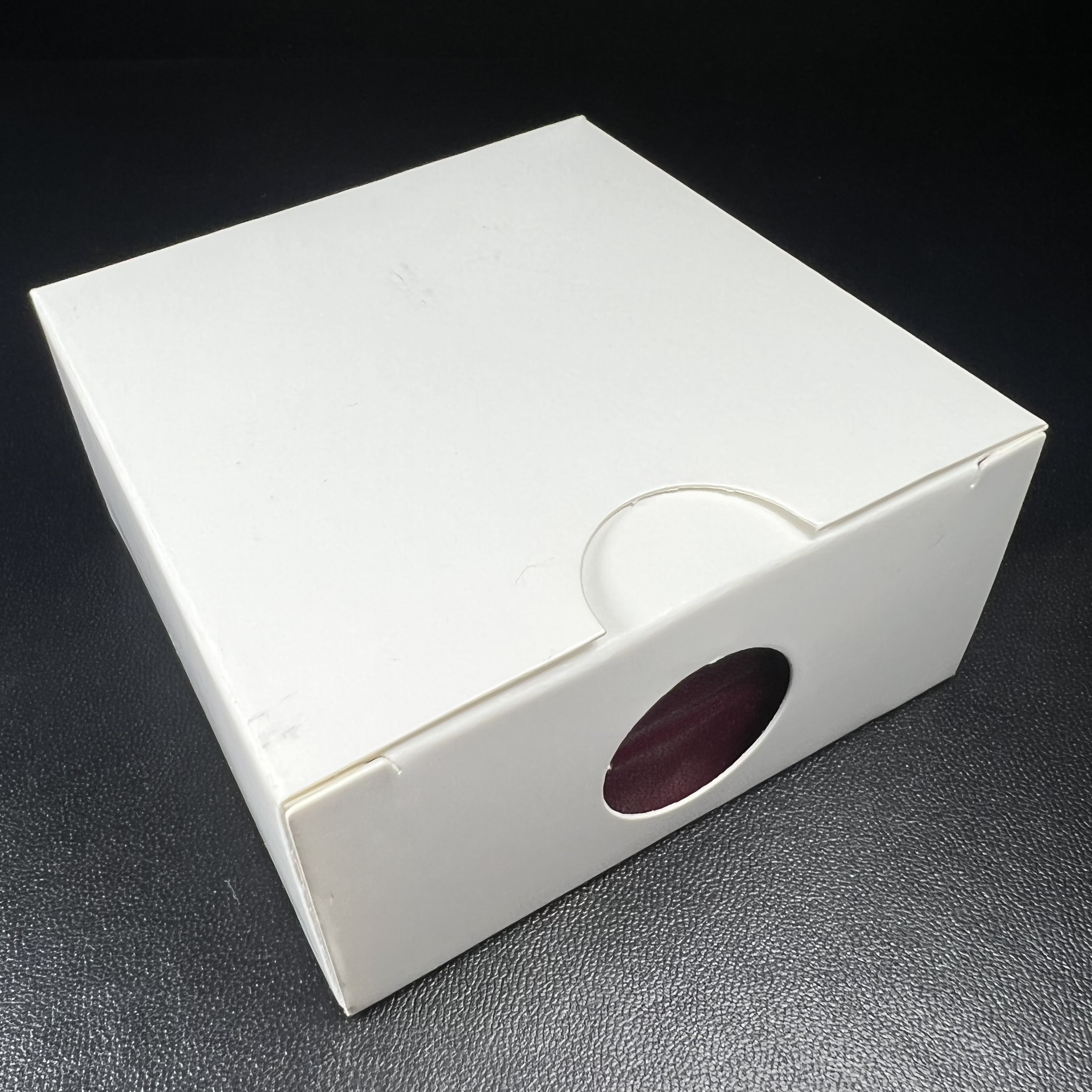 พระพุทธชินราช รุ่น ประวัติศาสตร์ มูลนิธิเพื่อตำรวจไทยจัดสร้าง ปี 2562 เนื้อเงินขัดเงา พิมพ์พระพุทธชินราช ลอยองค์ แบบจิวเวอร์รี่(ขนาดสูง 3.5 ซม.) (สภาพ สวย ซีนซองเดิม กล่องบบรรจุเดิมครบสมบูรณ์)