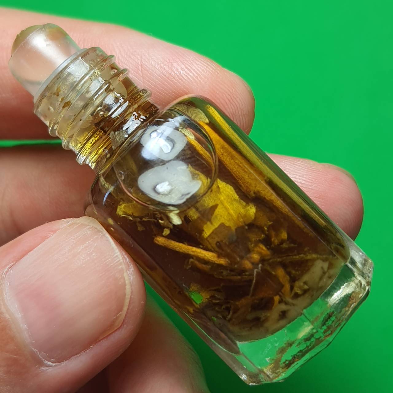 ของเสน่ห์ น้ำมันเถาวัลย์หลงตัวผู้ตัวเมีย เถาหลง เถาวัลย์หลงแท้ ว่านเถาหลง เถาวัลย์หลง