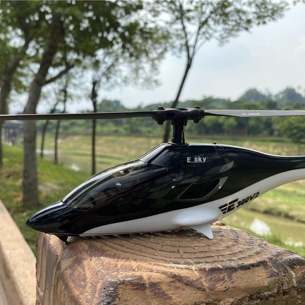 ESKY 300 (V2) 6CH 2.4Ghz Flybarless