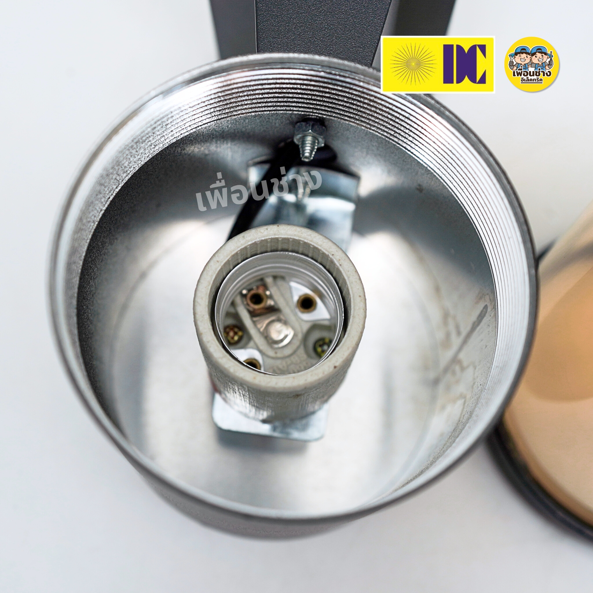 **สีชา** ยี่ห้อ DC รุ่น DCO-SZ203031-1-BK โคมไฟกิ่งภายนอก โคมไฟติดผนัง เฉพาะโคมไม่มีหลอดแถม ใช้หลอด E27 ทรงกระบอก ไฟผนัง โคมไฟกิ่ง ภายนอก กันน้ำ IP54