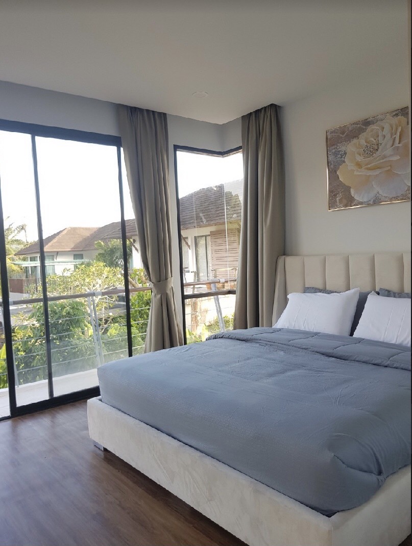 For Sales : Kathu, Single house with swimming pool, 5 Bedrooms 3 Bathrooms