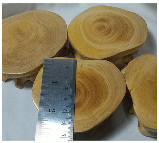 ฐานหรือกี๋ไม้boxwood เล็กๆ อันละ