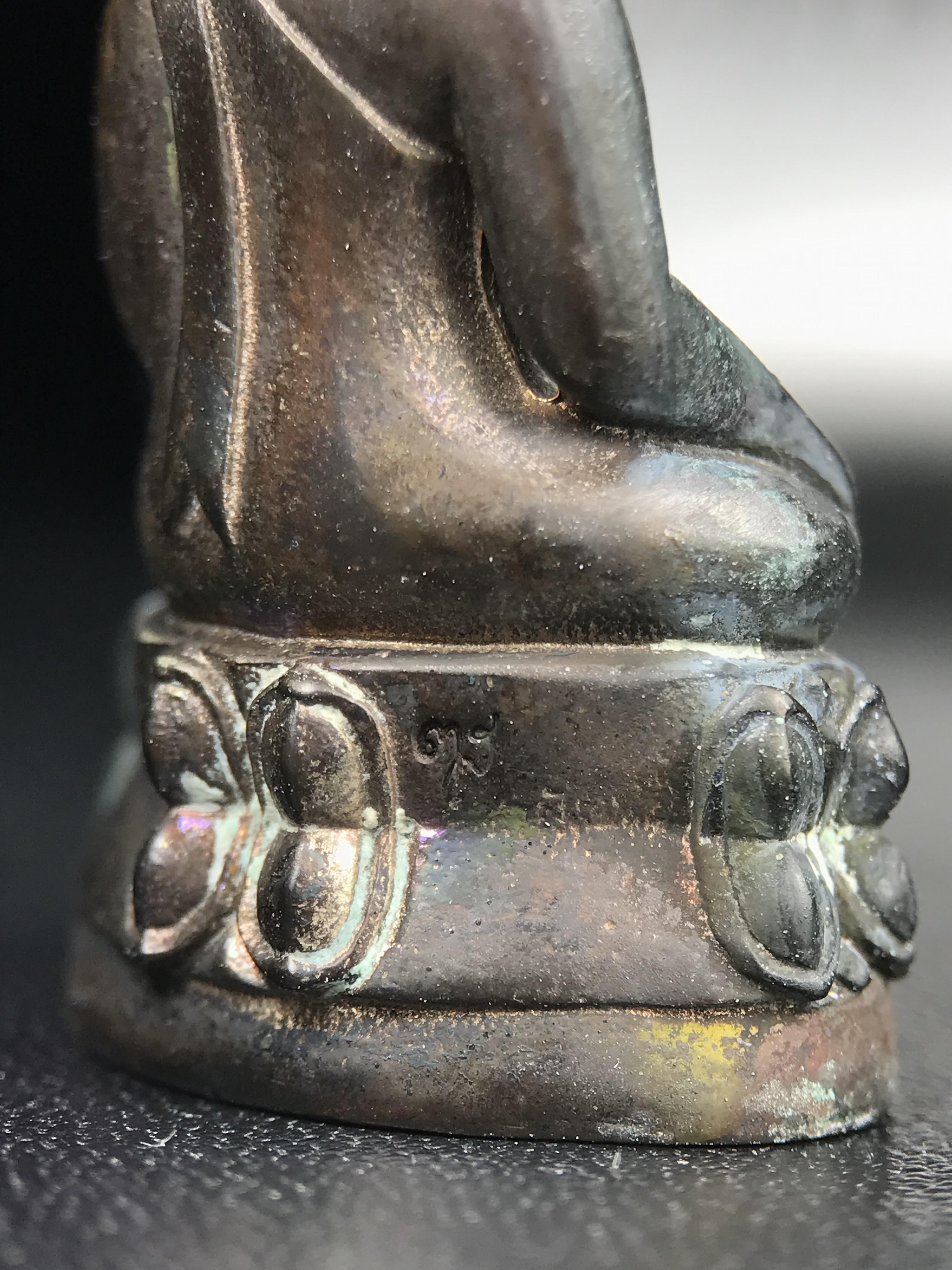 พระกริ่งชินรังษี วัดบวรนิเวศวิหาร ปี 2550 เนื้อนวโลหะ สมเด็จพระญาณสังวร สมเด็จพระสังฆราช ทรงเททองด้วยพระองค์เอง(พุทธศิลป์สุดงดงาม) (องค์หมายเลข ๖๐๓ เลขสวยผลรวมได้เก้าเจริญก้าวหน้าในทุกๆด้าน) 1 ใน 1000 องค์ หายาก