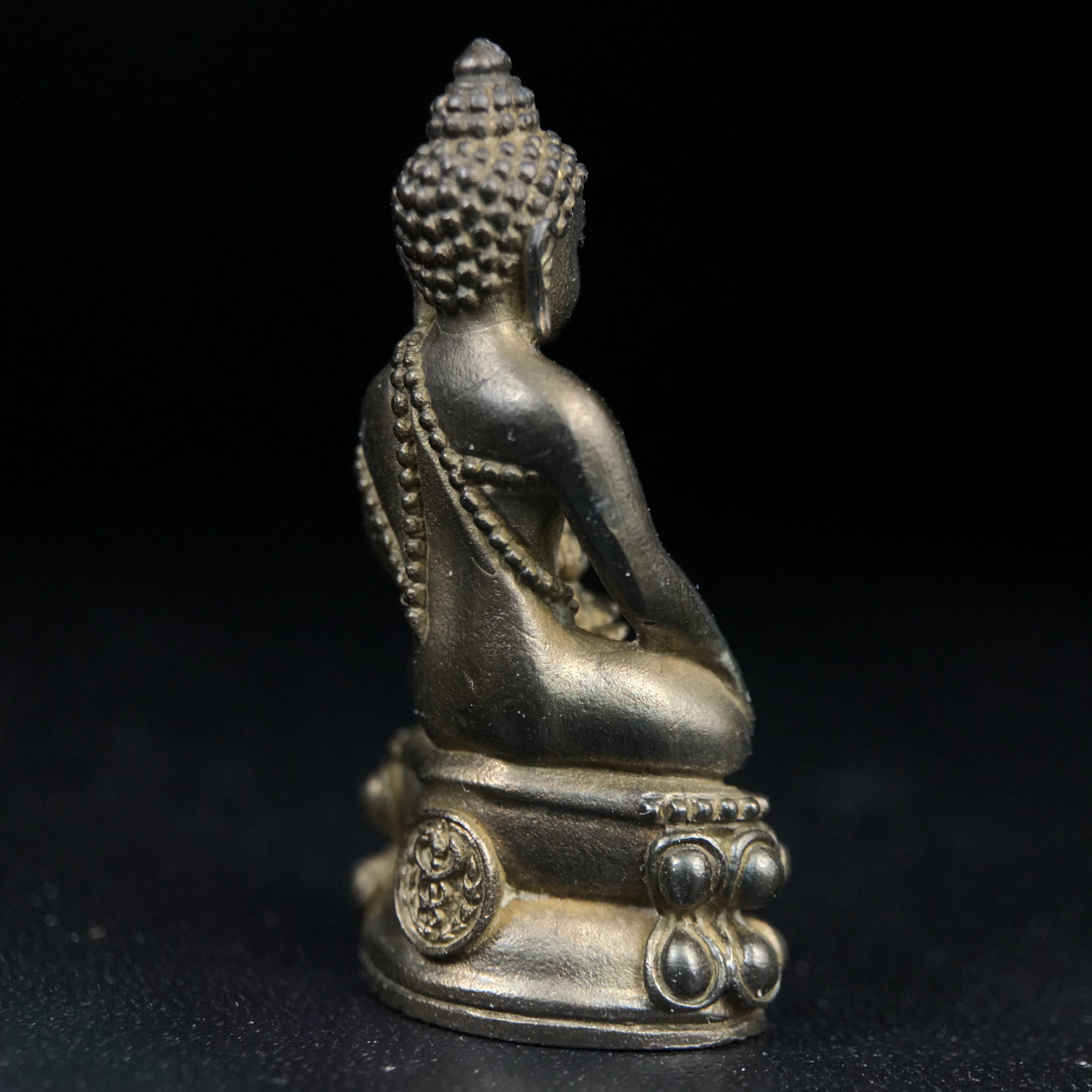 พระกริ่งศิรากาศ ภปร.(พระกริ่งคุ้มเกล้า)วัตถุมงคล"คุ้มเกล้าฯ" มูลนิธิ “คุ้มเกล้า” ในพระบรมราชูปถัมภ์ จัดสร้าง โรงพยาบาลภูมิพล เนื้อนวโลหะ(พิมพ์หน้าไทย)(ในหลวงรัชกาลที่9เสด็จเททอง)(พิธีใหญ่)(นิยม)