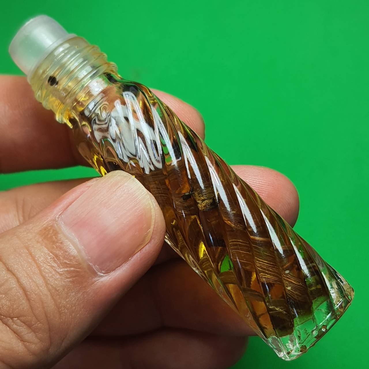 ของเสน่ห์ น้ำมันเสน่ห์ ว่านดอกทองกระเจา น้ำมันเสน่ห์ว่านดอกทองโยนี ว่านดอกทอง วานดอกทอง น้ำมันดอกทองดอกทอง