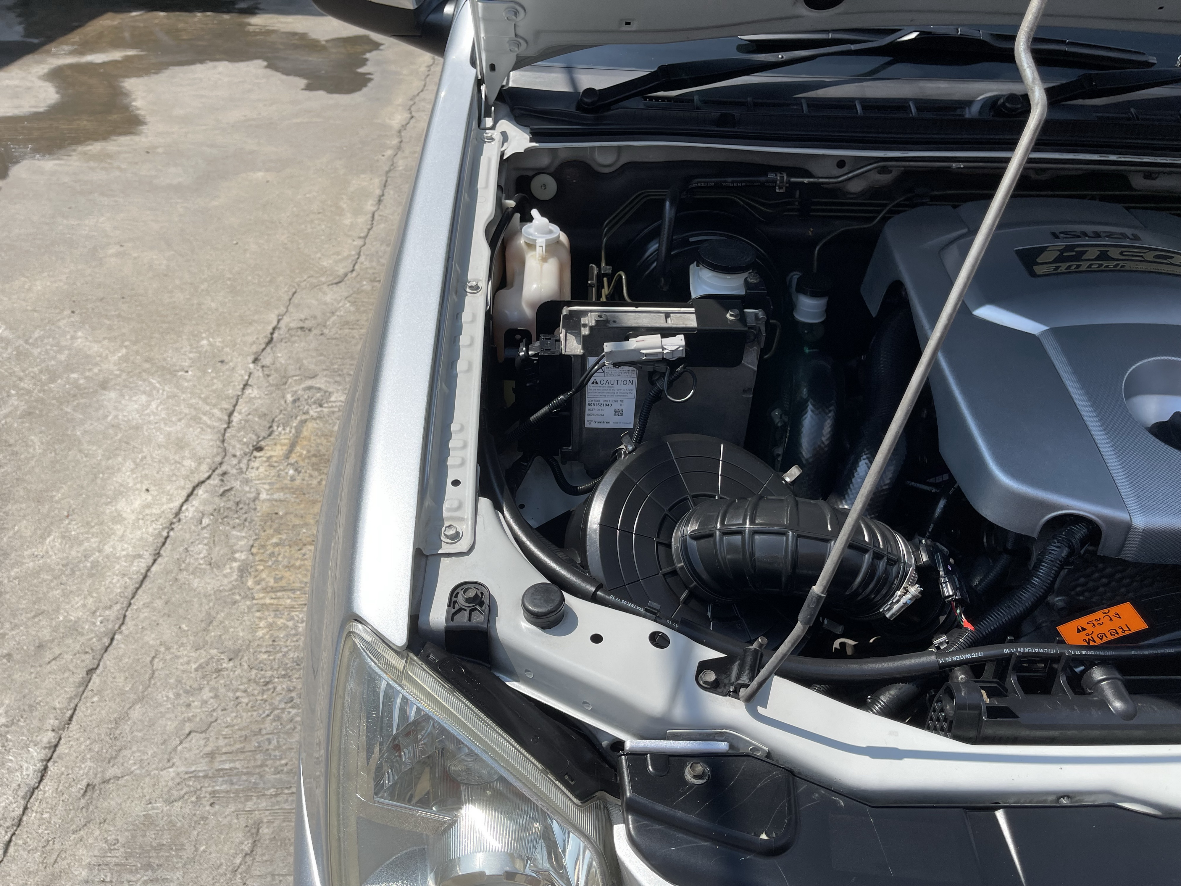 Isuzu Dmax Cab SLX 2.5 Abs Airbag Navi 2010 เงิน