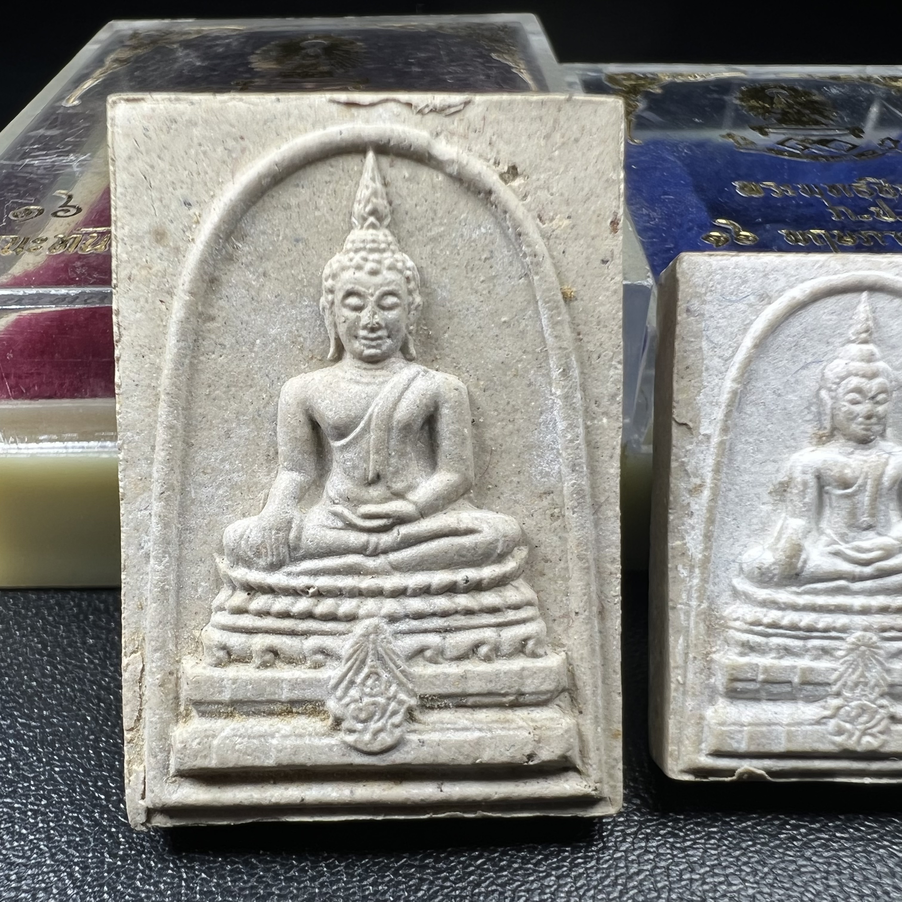 พระพุทธชินสีห์ ภปร. ทันโต เสฏโฐ ปี2533 (พิมพ์ใหญ่+พิมพ์เล็ก) บรรจุพระทนต์ในหลวง รุ่นเดียวในประวัติศาสตร์ ****รุ่นนี้ขอแนะนำ****