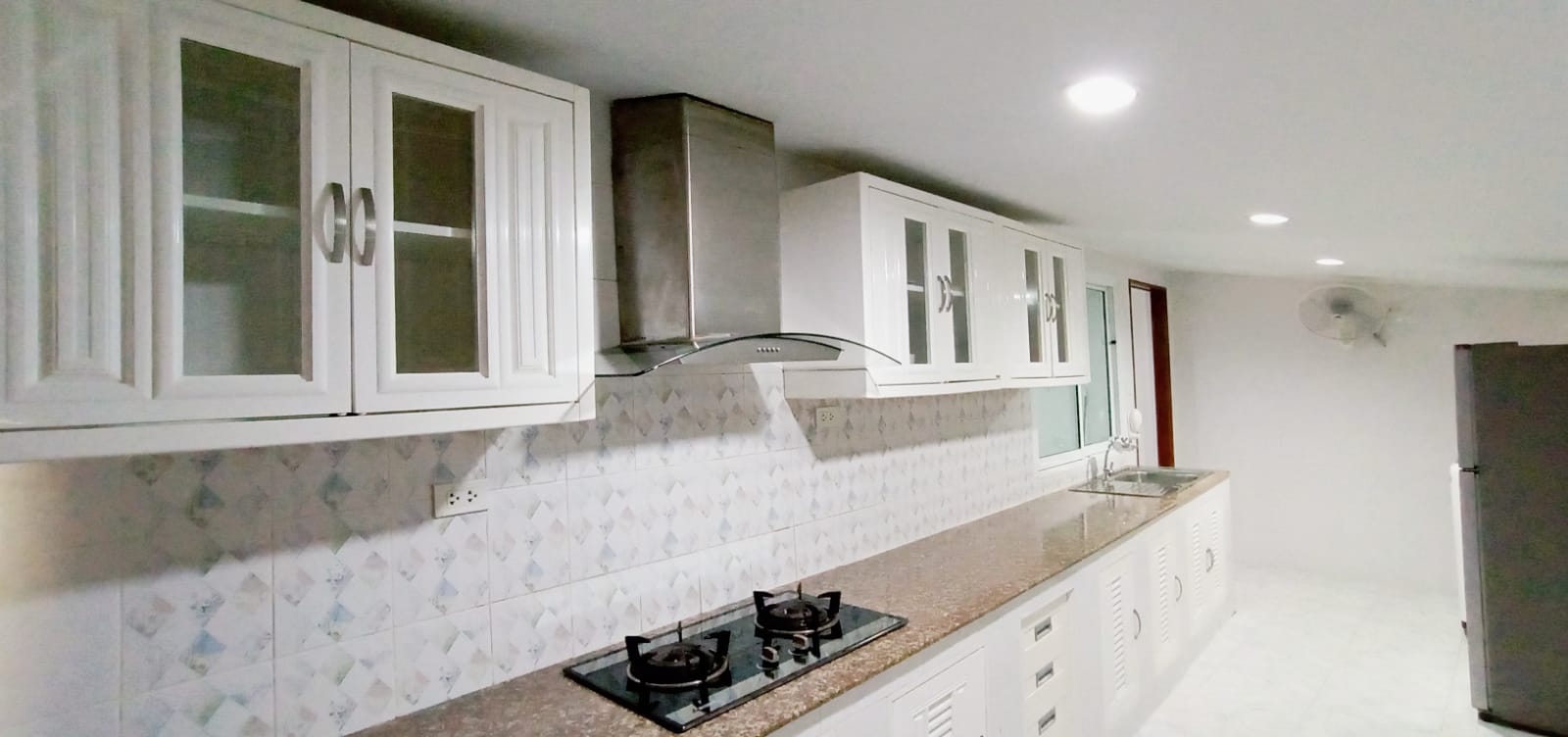 For Rent : House available for rent At Rawai Phuket 2 Bedrooms 2 Bathrooms