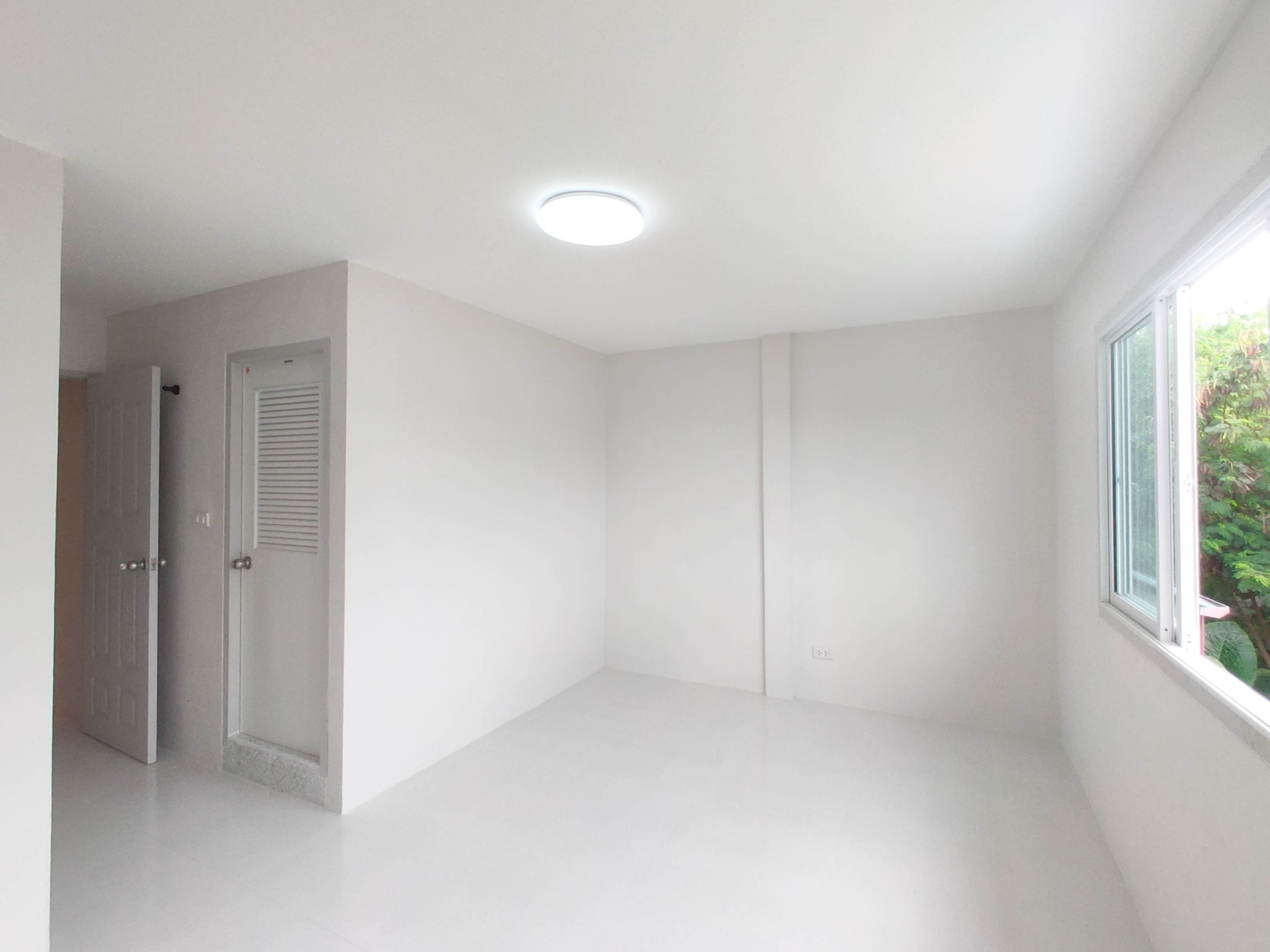 For Sales : 2-Storey Town House@Bann Chalongsuk, 2 bedrooms 3 bathrooms