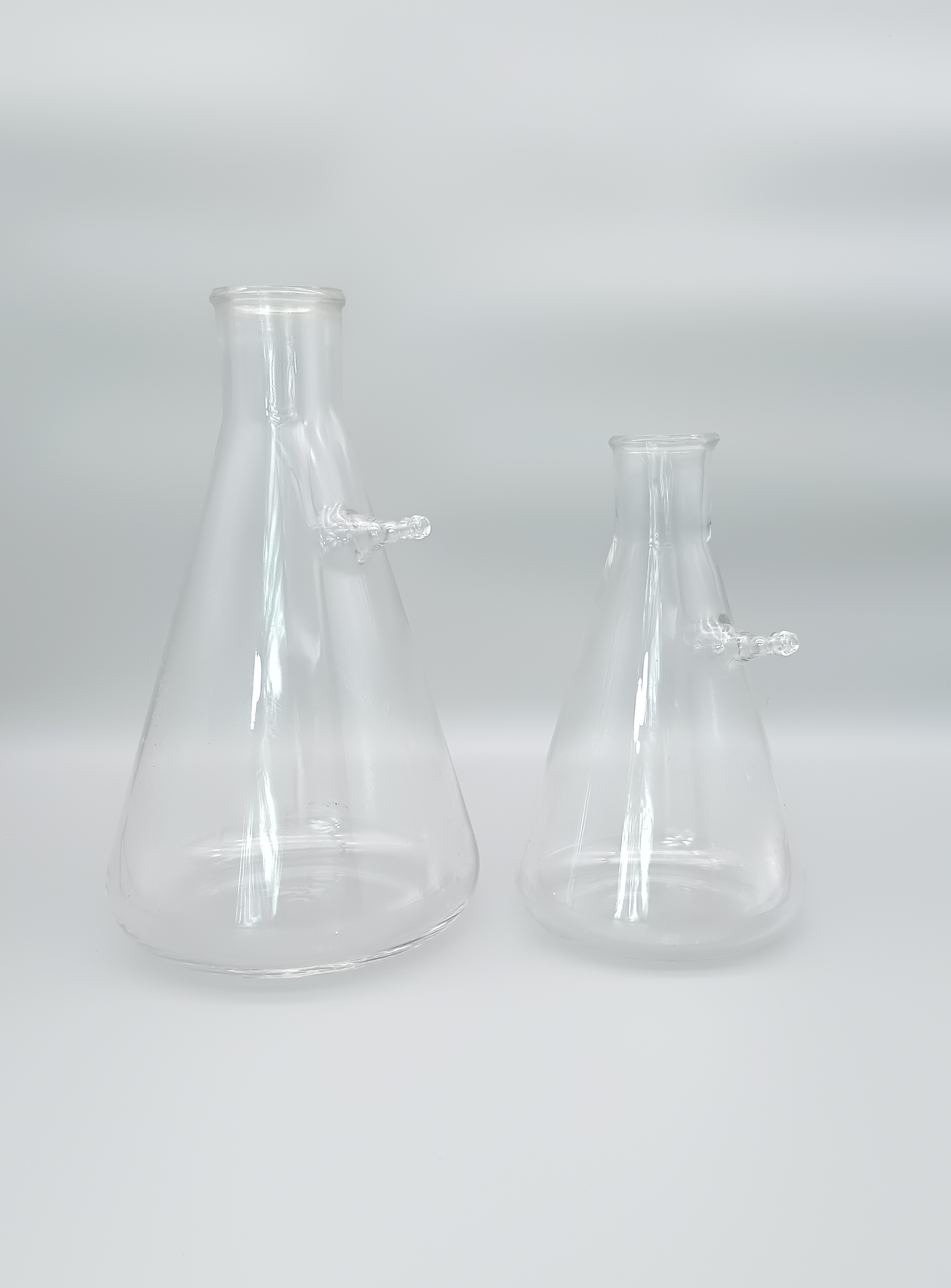 ขวดกรองสาร ขวดลดความดัน (Suction Flask) 1000/2000 ml