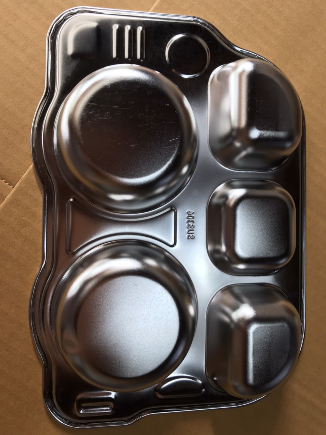 ถาดหลุมใส่อาหาร รูปการ์ตูน