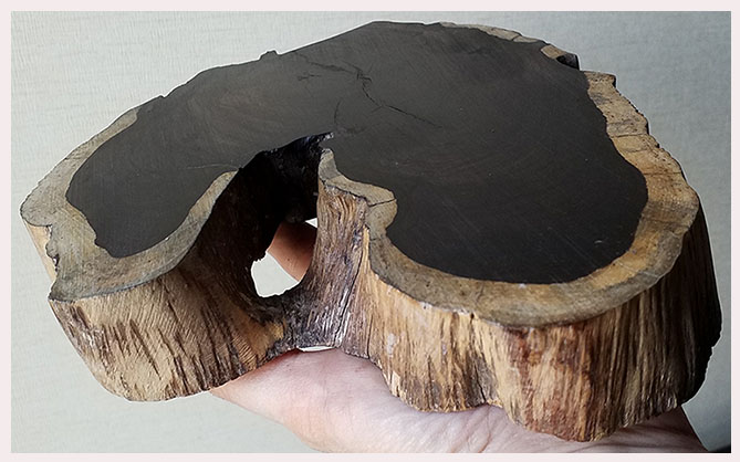 ฐานไม้มะเกลือ(African Ebony) หนา 3cm แบบที่1ตัดเว้า (ตัวอย่าง)