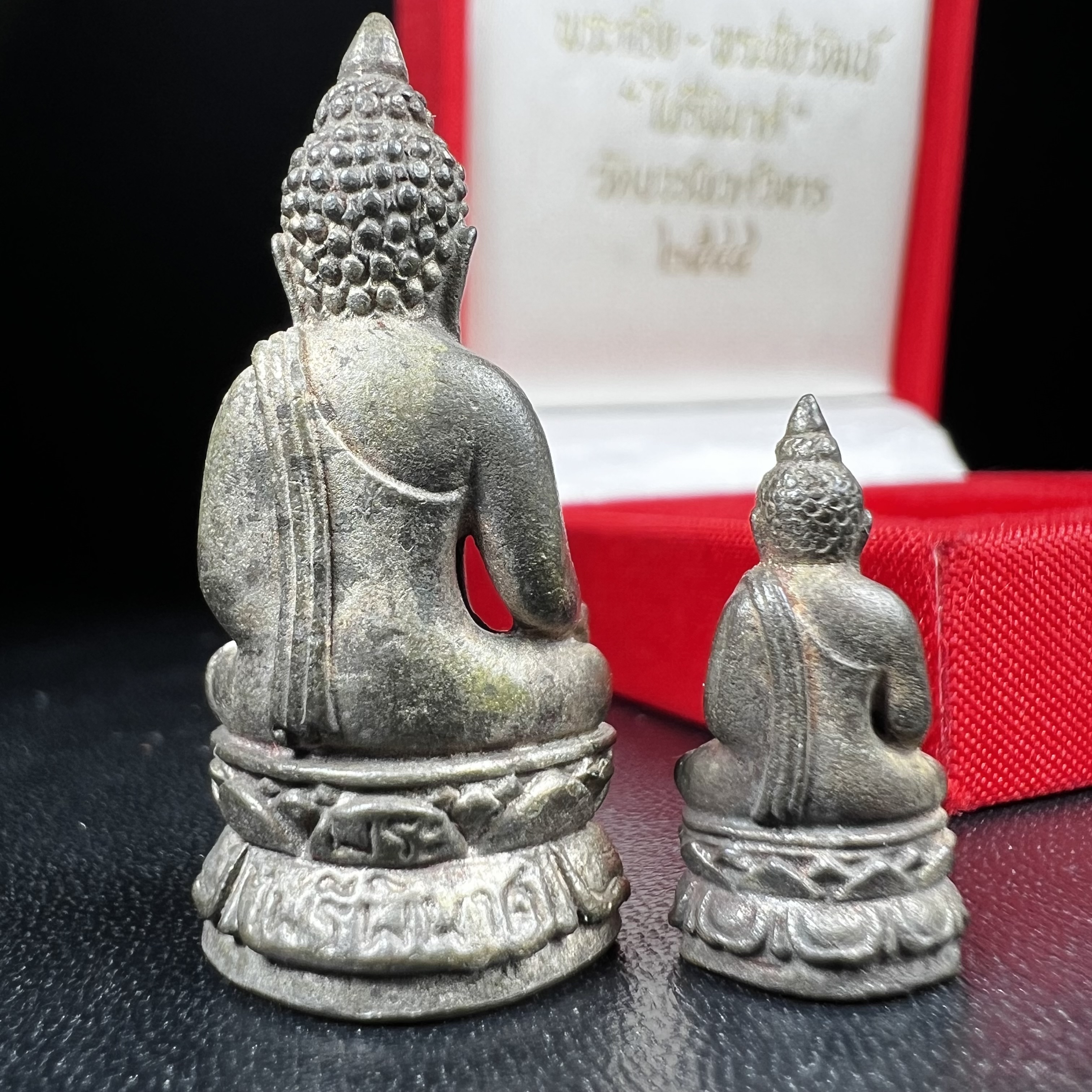 พระกริ่ง-พระชัยวัฒน์ ไพรีพินาศ วัดบวรนิเวศวิหาร ปี 2544 เนื้อสัมฤทธิ์ พิธีดีเยี่ยม สมเด็จพระญาณสังวร พระสังฆราช เสด็จจุดเทียนชัยและทรงอธิษฐานจิตด้วยพระองค์เอง(พิธีใหญ่นิยม)(1ใน9989องค์)