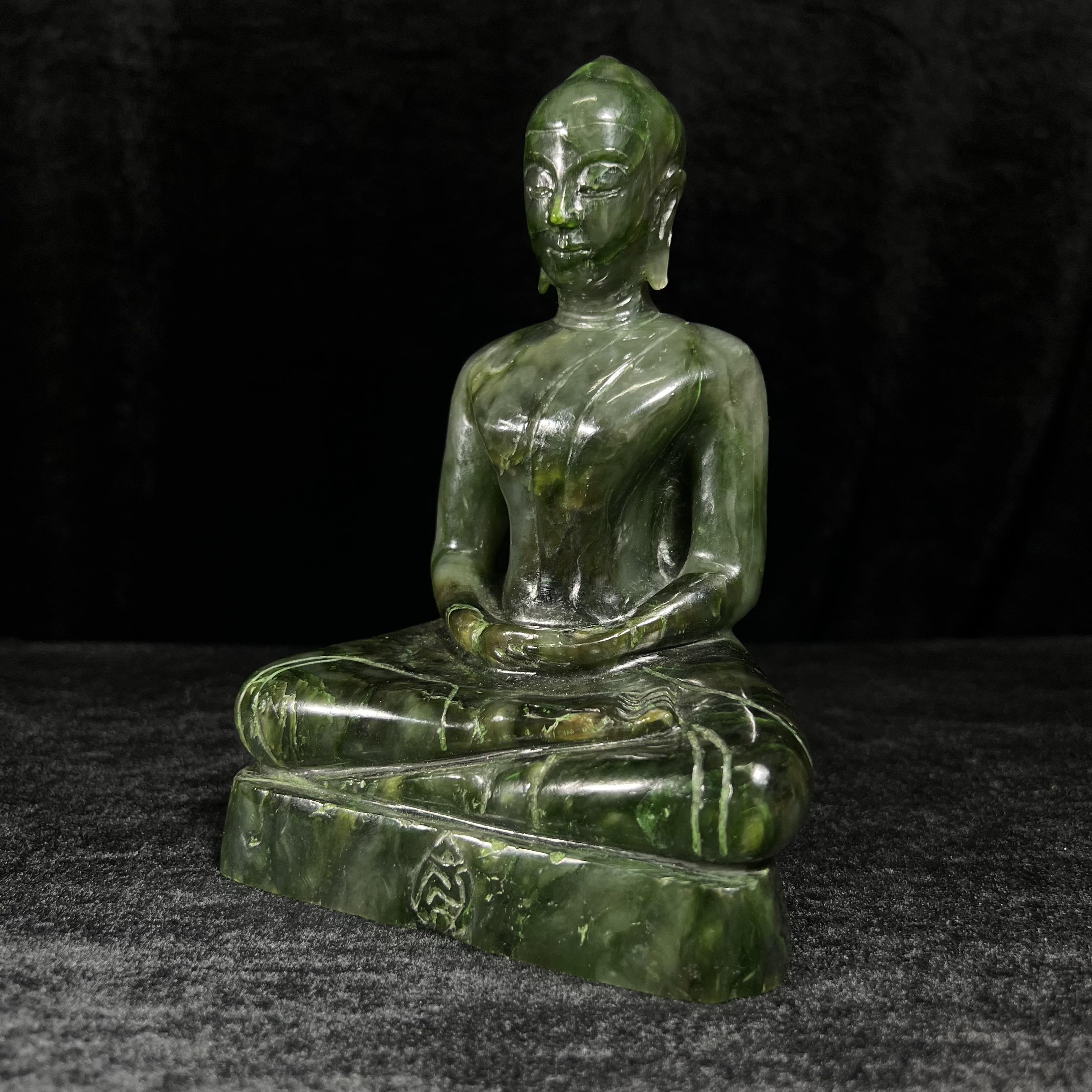 พระแก้วหยกเชียงราย ปี 2534 ที่ระลึก 90 พรรษา สมเด็จย่า (ในหลวงรัชกาลที่9เสด็จเจิมพระสุหร่ายในพิธี)1 ใน 2534 องค์