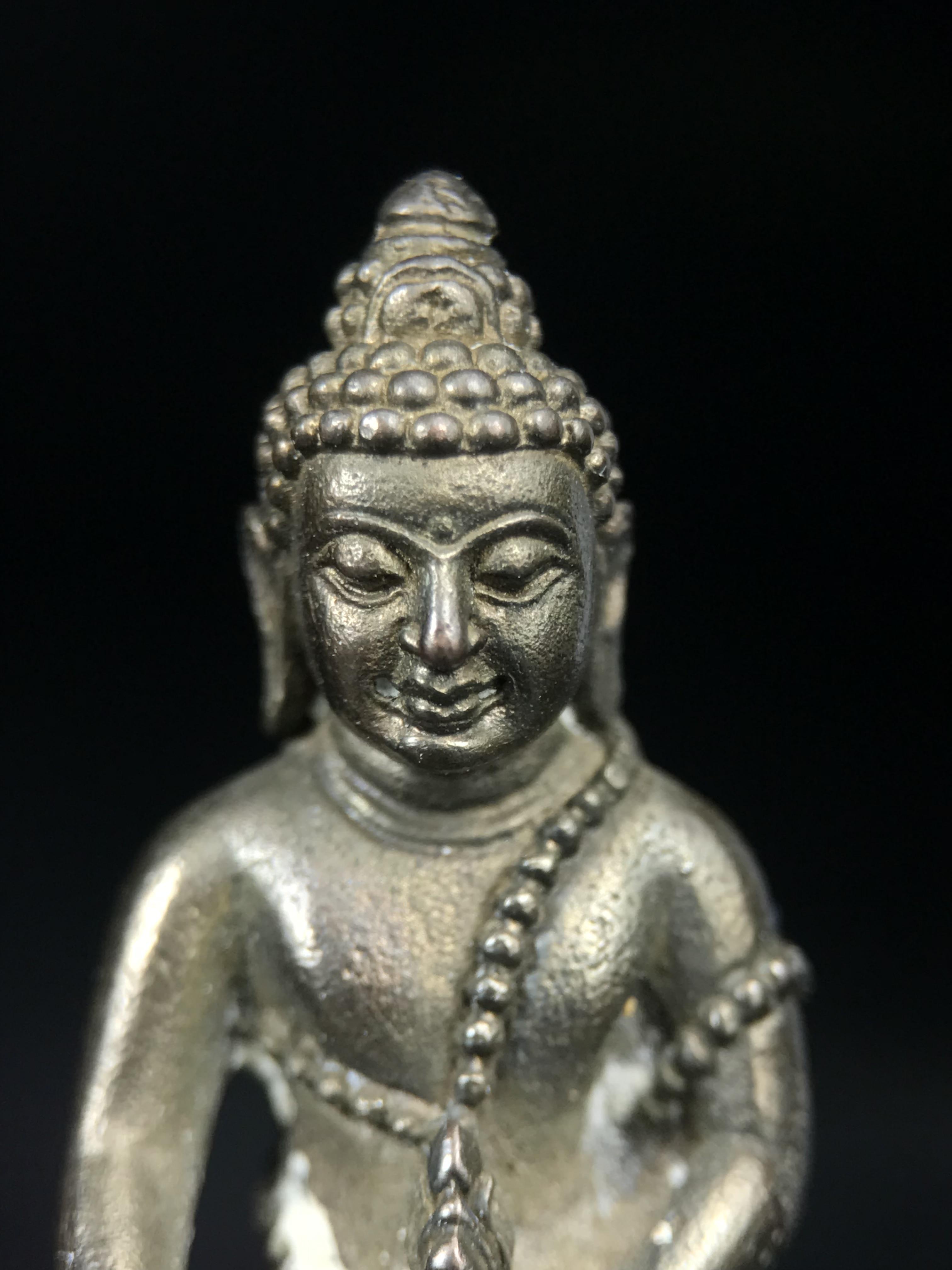 พระกริ่งศิรากาศ ภปร.(พระกริ่งคุ้มเกล้า)วัตถุมงคล"คุ้มเกล้าฯ" มูลนิธิ “คุ้มเกล้า” ในพระบรมราชูปถัมภ์ จัดสร้าง โรงพยาบาลภูมิพล เนื้อนวโลหะ(พิมพ์หน้าไทย)(ในหลวงรัชกาลที่9เสด็จเททอง)(พิธีใหญ่)(นิยม)