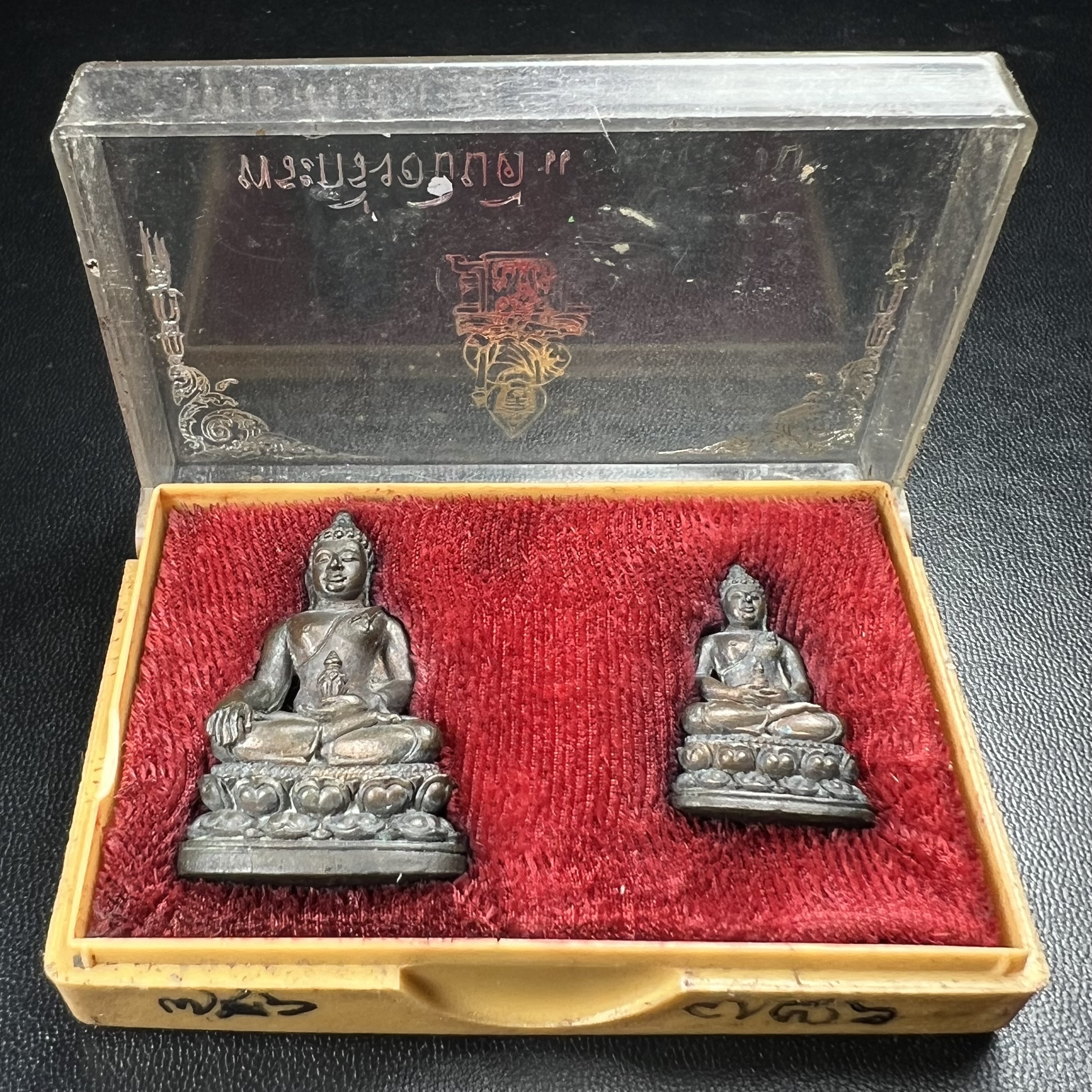 พระกริ่ง-พระชัยวัฒน์อธิบดี ปี2525 ของดีอัยการ (มีไว้บูชาเลื่อนยศเลื่อนตำแหน่งทุกท่าน)(1ใน 2525 ชุด)****ชุดหมายเลข ๗๘๖ ****มียศ มีบารมี สมกับความหมายของนาม พระกริ่งอธิบดี “พระกริ่งผู้เป็นใหญ่ในหมู่พระกริ่งทั้งหลาย”