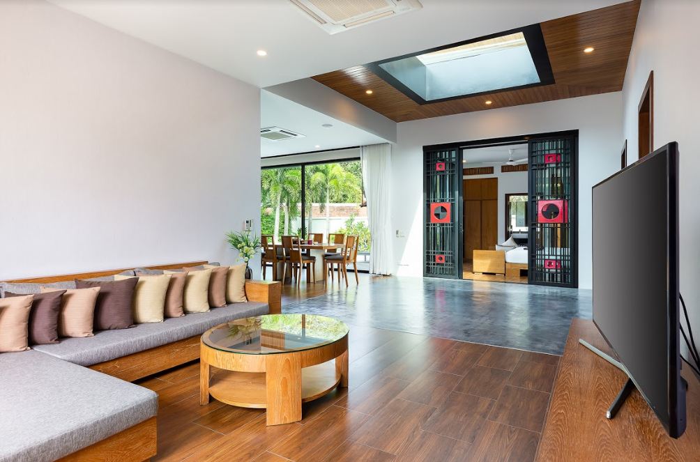 For Rent : Nai Harn, Luxury Modern Pool Villa, 3 Bedrooms 3 Bathrooms, Garden view.