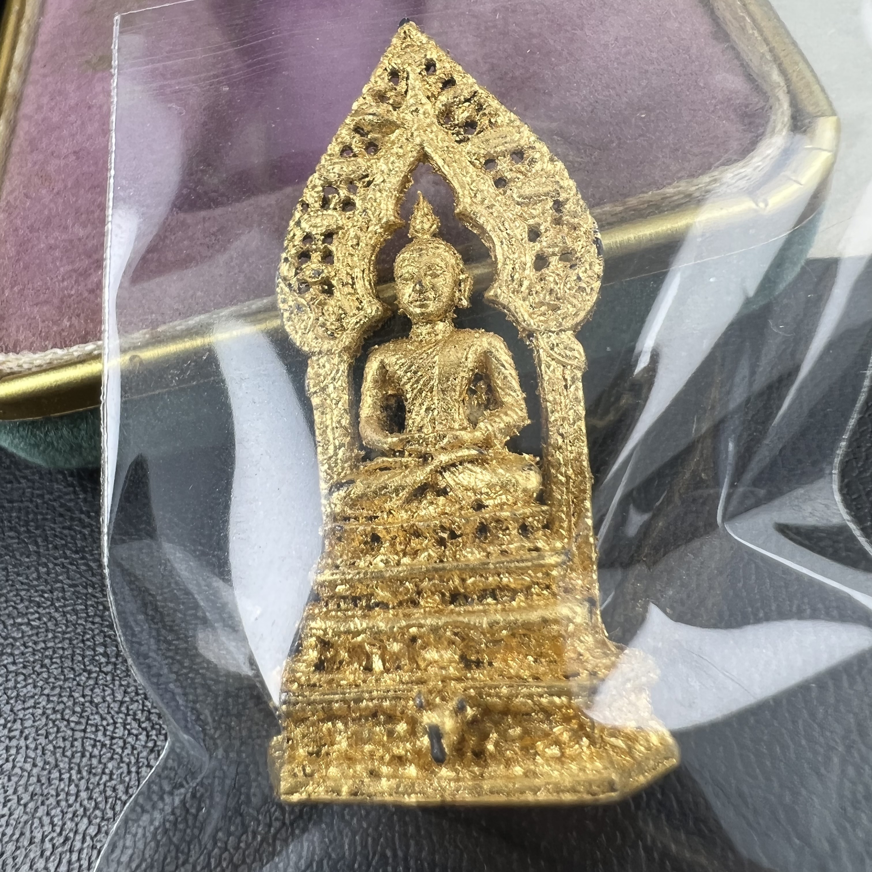 กริ่งพระพุทธนิรันตราย วัดราชประดิษฐสถิตมหาสีมารามราชวรวิหาร สมโภชกรุงรัตนโกสินทร์ 200ปี พ.ศ.2525 เนื้อเงิน (พิธีใหญ่ ในหลวง ร.9 เสด็จร่วมพิธี สมเด็จพระสังฆราชประธานพิธีปลุกเสก)มาพร้อมกล่องบรรจุเดิมและใบอนุโมทนาบุญเดิมครบสมบูรณ์ หายากก(1ใน 209 องค์)