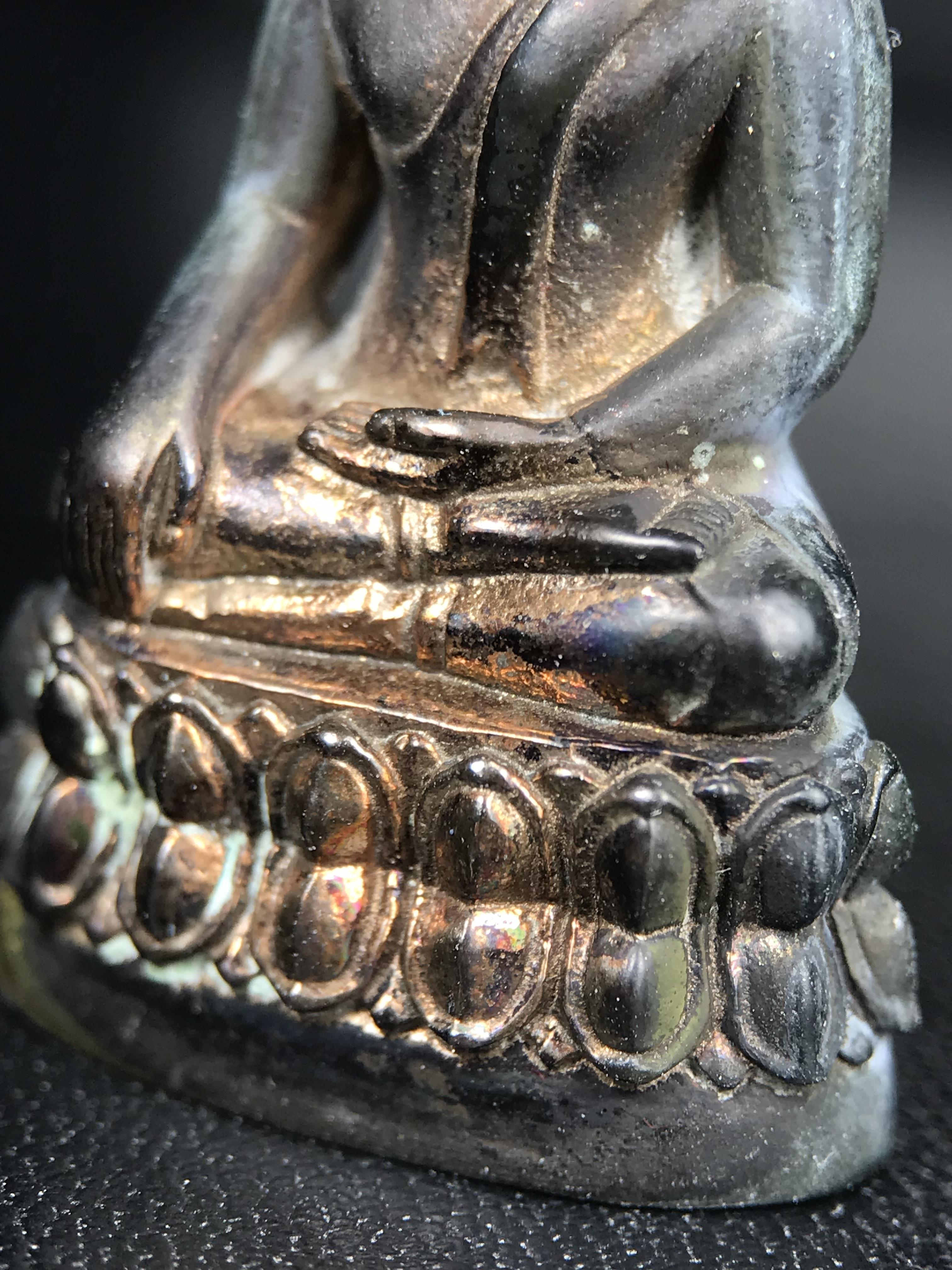 พระกริ่งชินรังษี วัดบวรนิเวศวิหาร ปี 2550 เนื้อนวโลหะ สมเด็จพระญาณสังวร สมเด็จพระสังฆราช ทรงเททองด้วยพระองค์เอง(พุทธศิลป์สุดงดงาม) (องค์หมายเลข ๖๐๓ เลขสวยผลรวมได้เก้าเจริญก้าวหน้าในทุกๆด้าน) 1 ใน 1000 องค์ หายาก