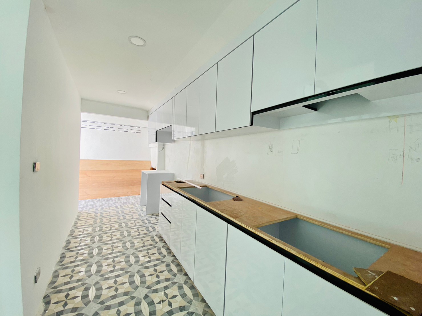 For Sale : Kathu, Private Luxury House With Pool, 3 bedrooms 2 bathrooms