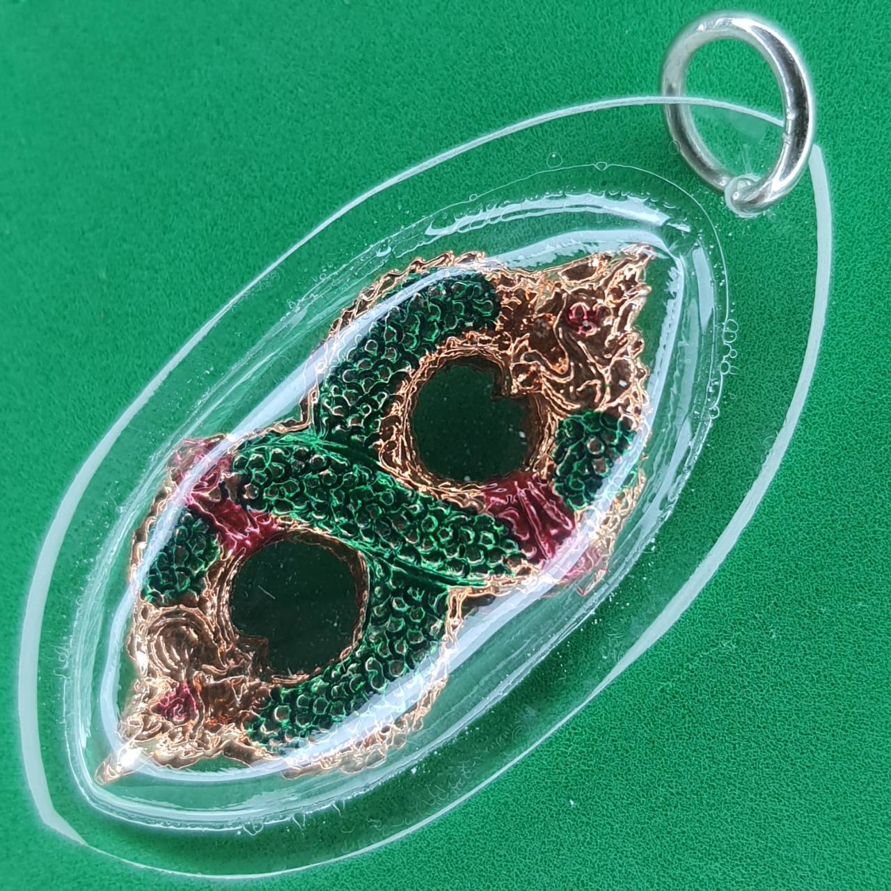 ของป้องกัน จี้นาคเกี้ยว 2เศียร 2ตัวพันกัน สีเขียวลงยา เลี่ยมกรอบ จี้พญานาคแท้ จี้พญานาคห้อยคอ จี้พญานาคราช