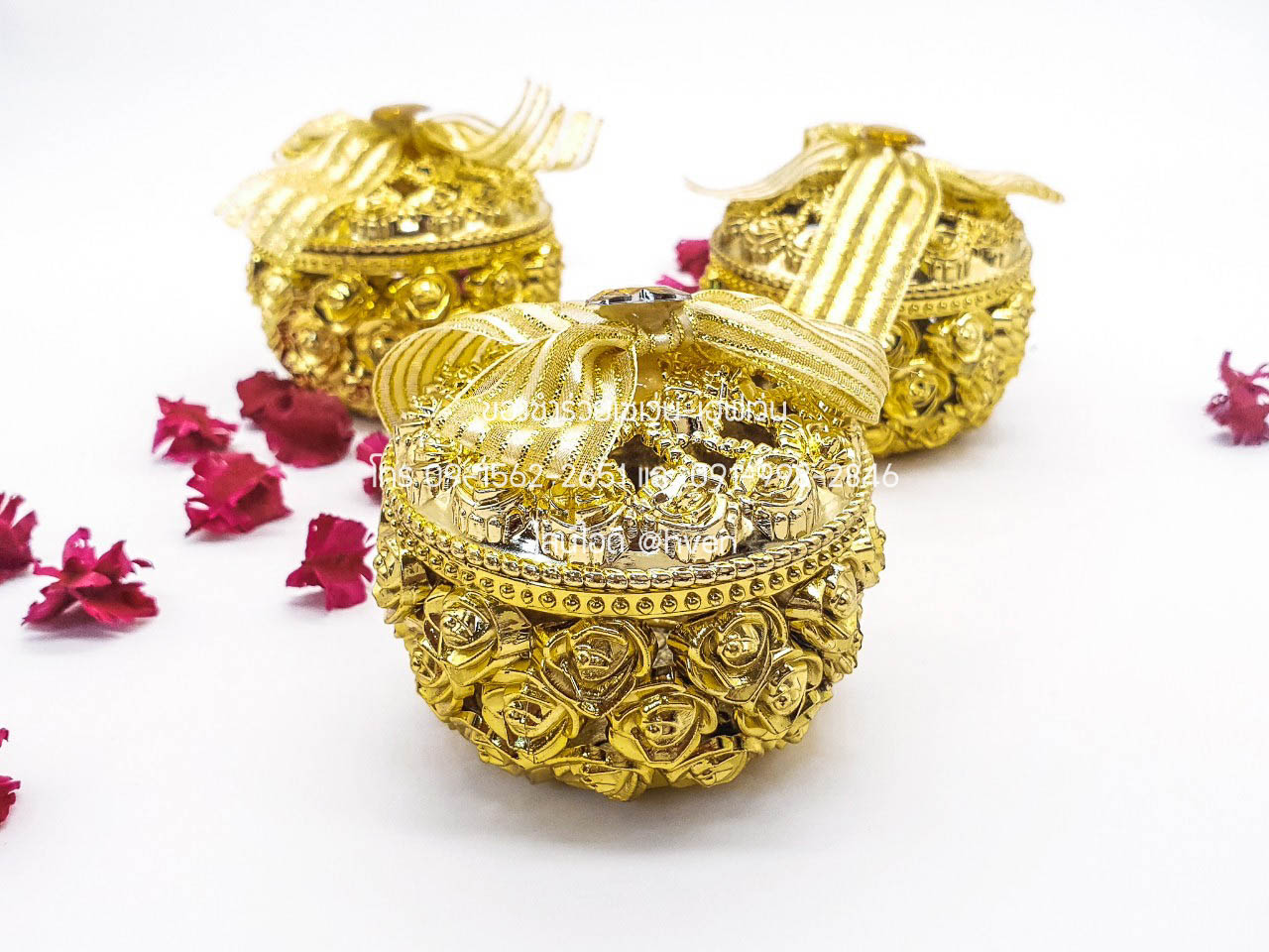 ของชำร่วยงานศพ ตลับใส่ของ ฉลุลายกุหลาบ สีทอง