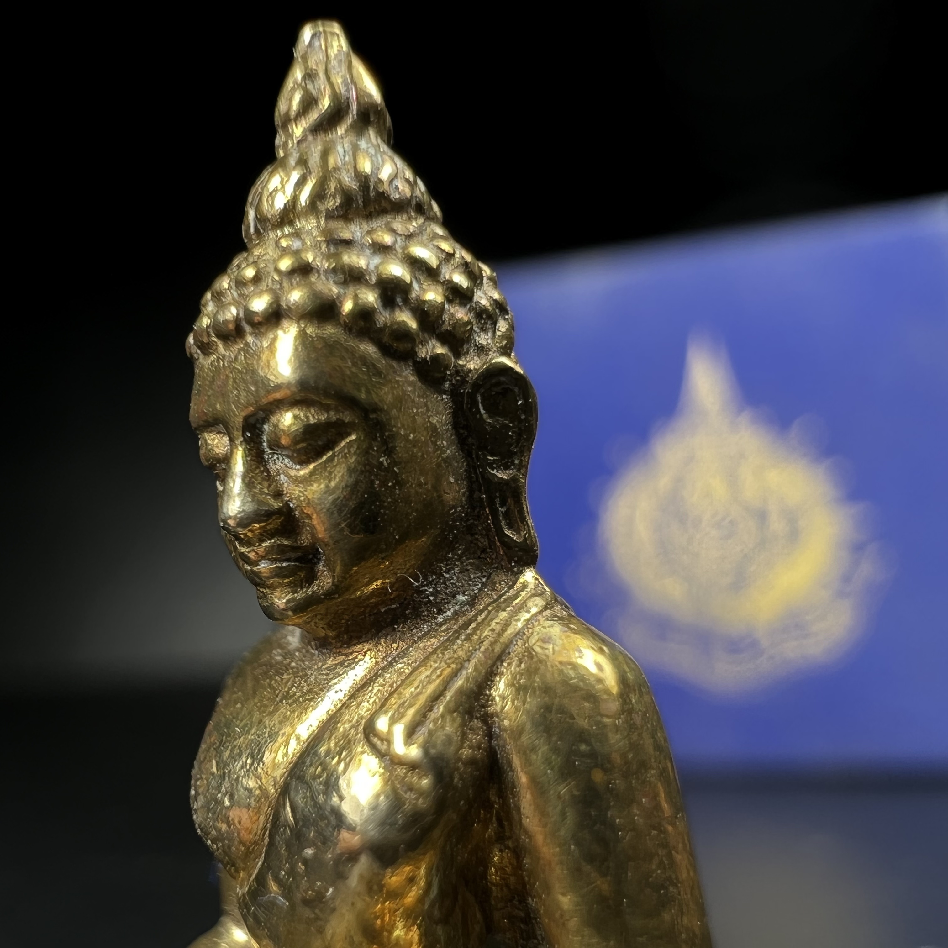 พระกริ่งไพรีพินาศ เฉลิมพระเกียรติ พระบาทสมเด็จพระเจ้าอยู่หัวรัชกาลที่9 พระชนมพรรษา 6 รอบ ปี2542เนื้อสัมฤทธิ์(บรรจุเหล็กไหล)ดีนอก-ดีใน