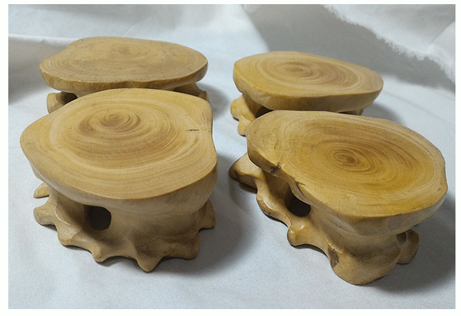 ฐานหรือกี๋ไม้boxwood เล็กๆ อันละ