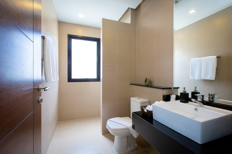 For Sale : Naiharn Luxury Pool Villa, 2 Bedroom 3 Bathroom