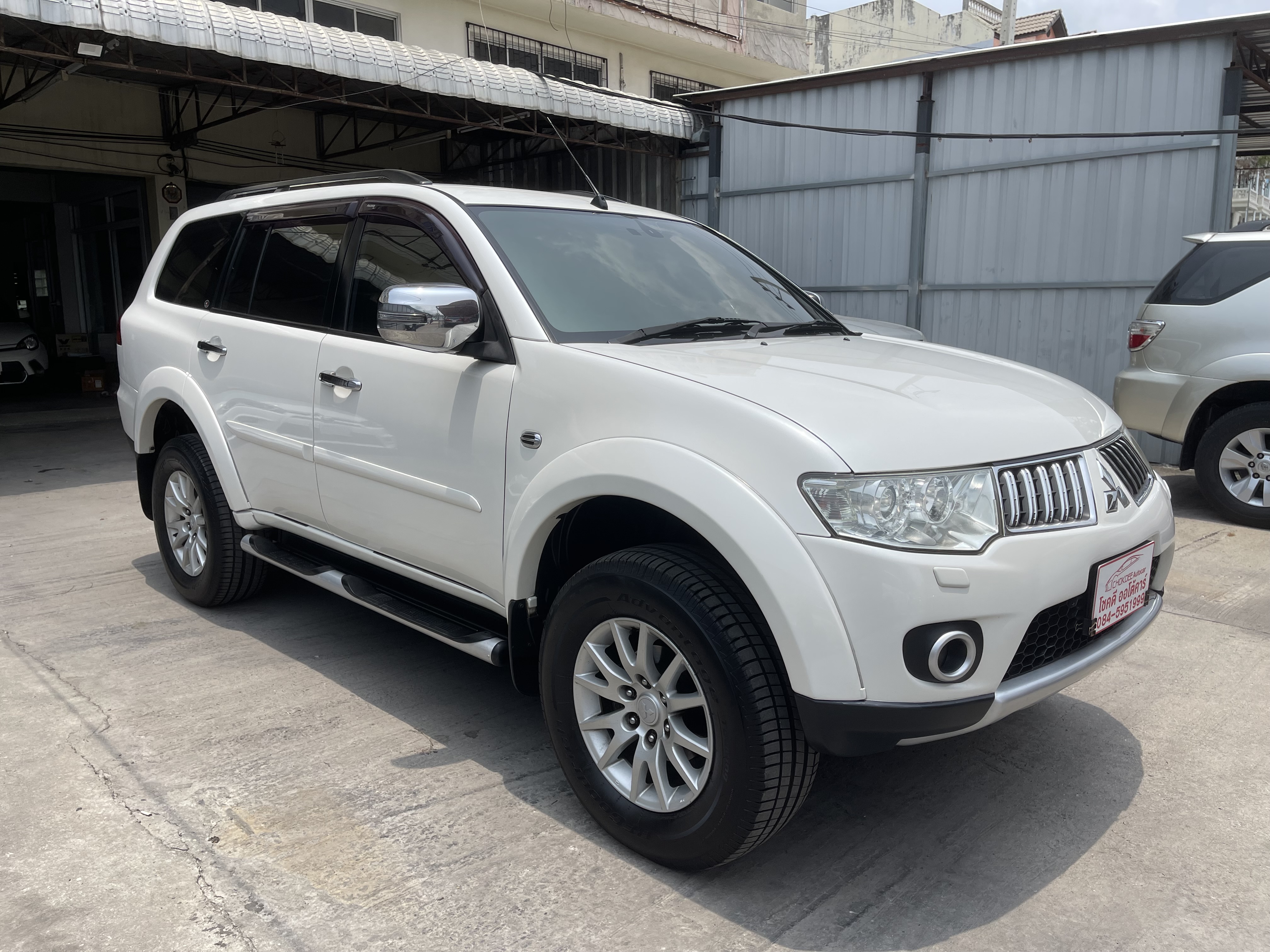 Mitsubishi Pajero Sport 2.5 GT 2WD At 2013 ขาวมุก