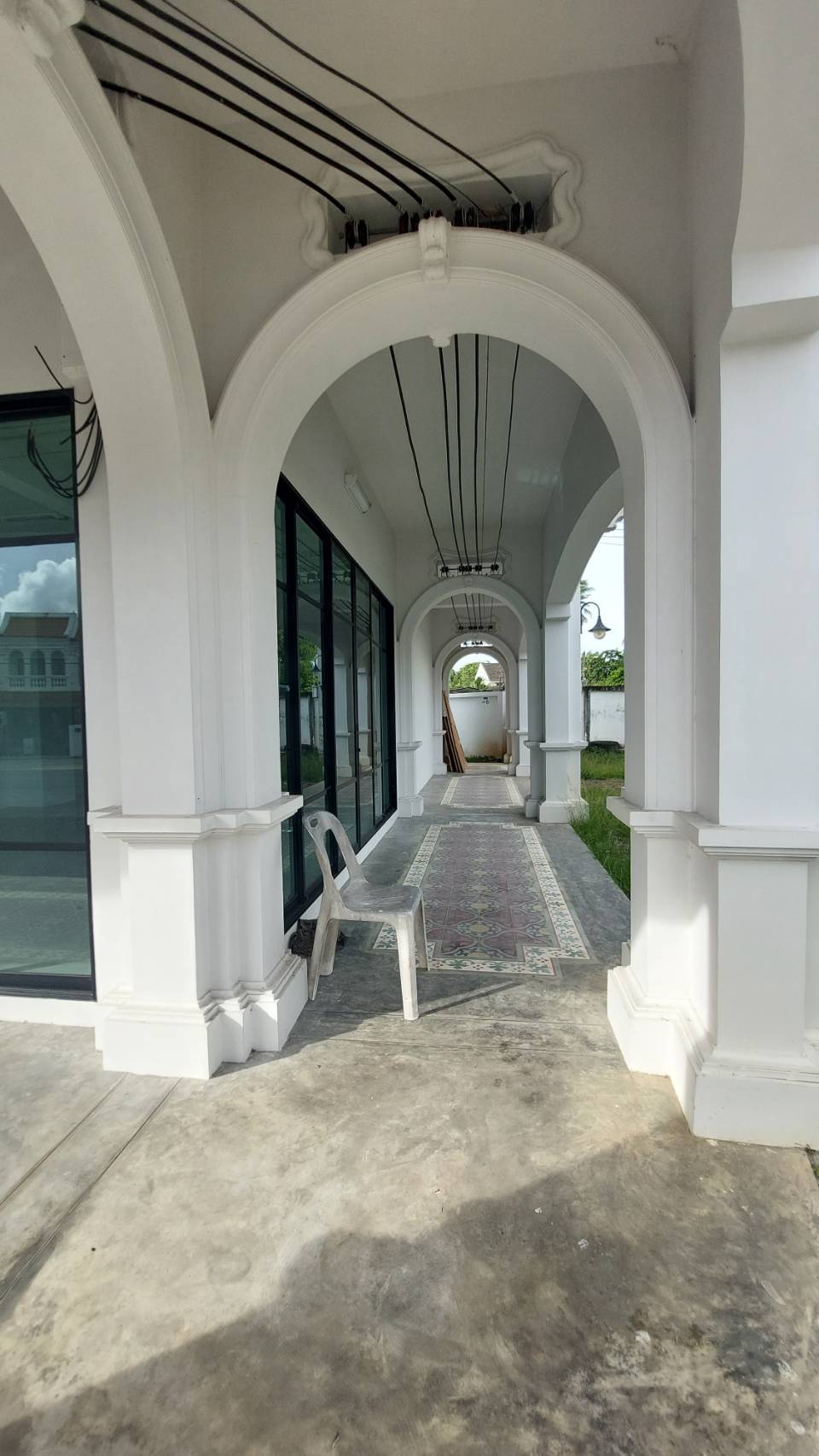 For Sales : Ratsada, 3-Storey Commercial Building, 3 bedroom 4 bathroom