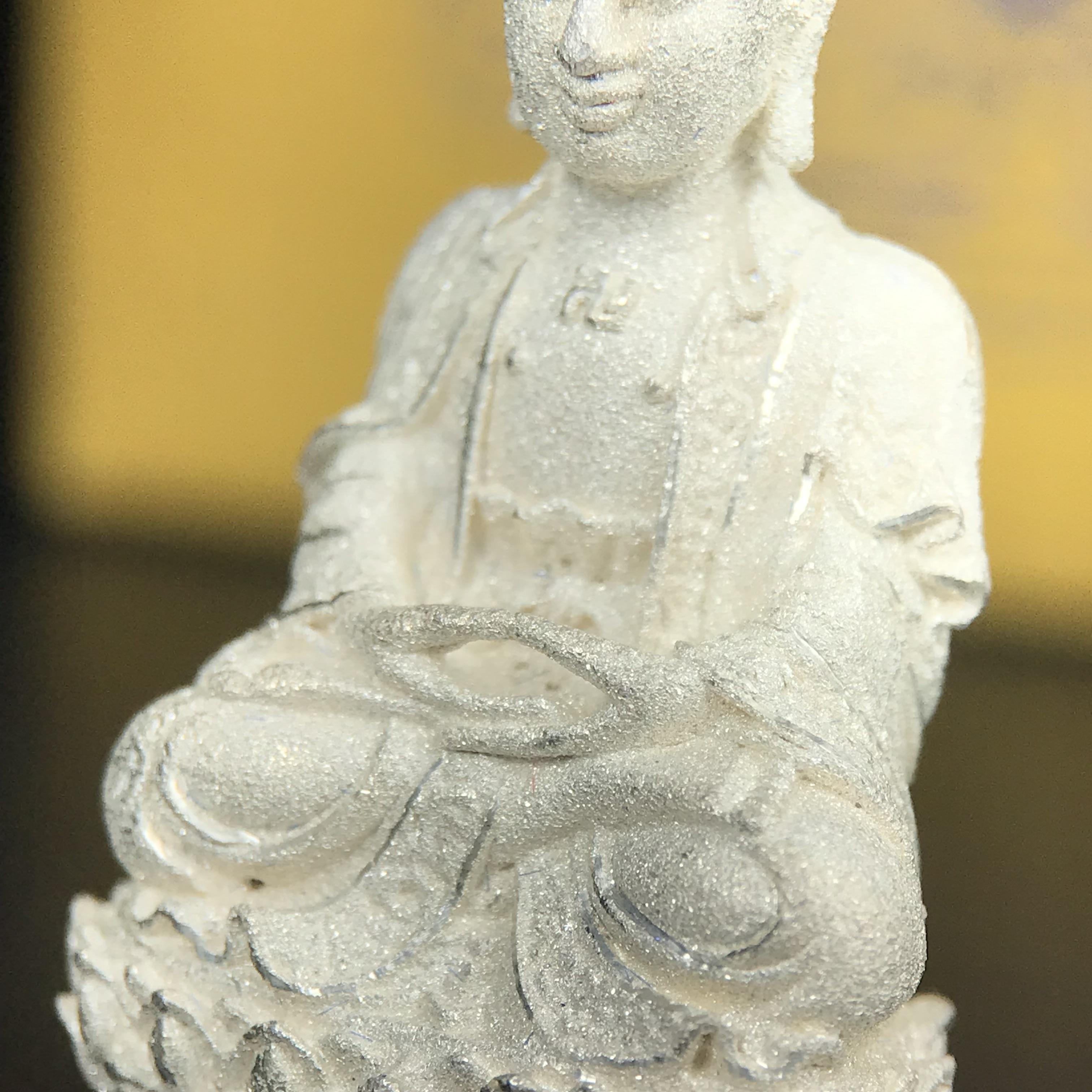 พระกริ่งจีน "ต้าเยิ่นถะ" ชุดกาญจนาภิเษกครองราชย์ 50 ปี วัดบวรนิเวศวิหาร ปี 2538 เนื้อเงินพ่นทรายขัดเงาบางส่วน 99.99% สูง 3.8 ซม. (คัดสภาพสวยเดิม พิธีใหญ่ พุทธศิลป์งดงาม) สภาพสวยเดิมพร้อมกล่องบรรจุเดิม ตอกโค๊ดหมายเลขกำกับ1 ใน 6001 องค์