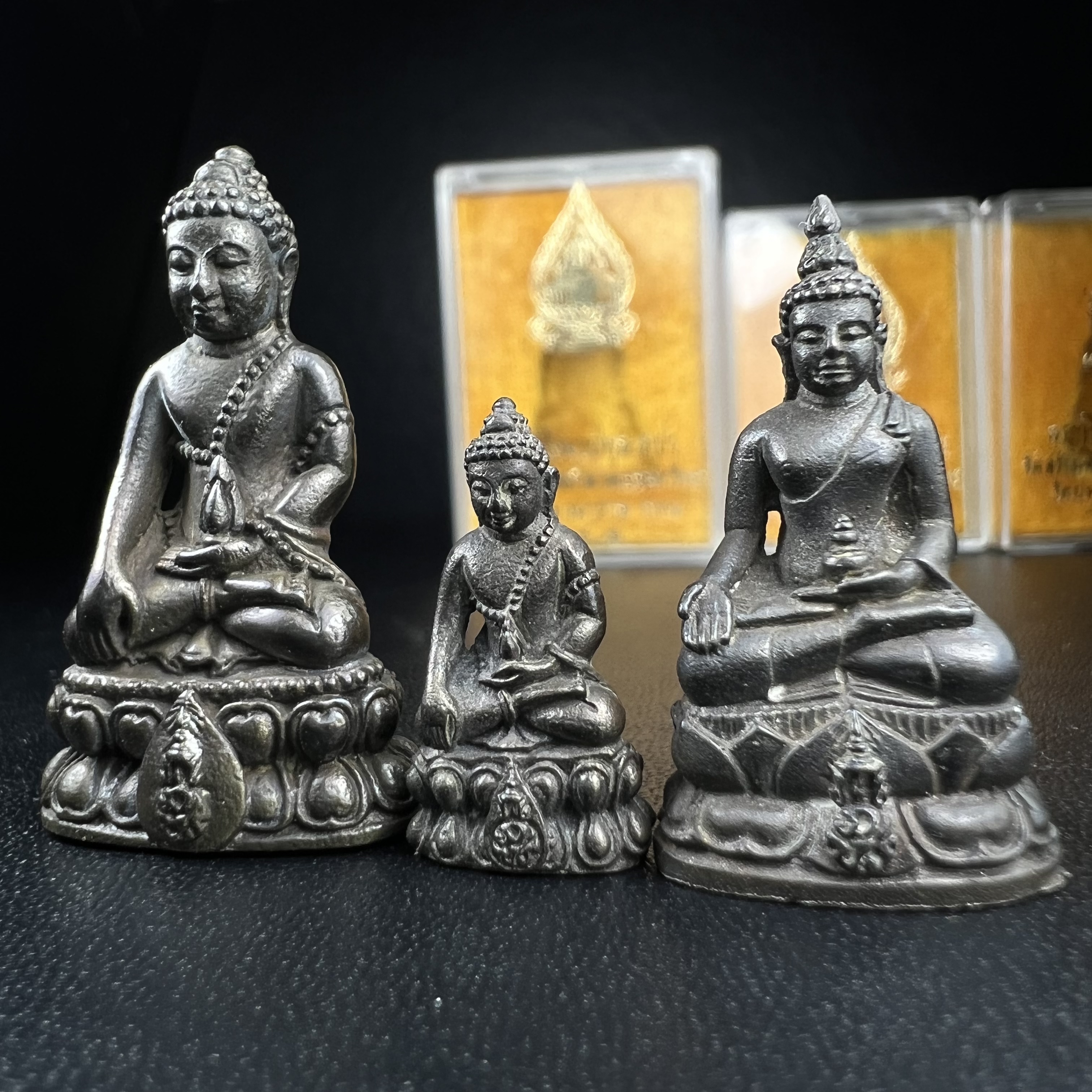 พระกริ่งนวปทุม ภปร.-พระชัยวัฒน์นวปทุม ภปร.-พระกริ่งไพรีพินาศ ภปร. รุ่นแรก วัดปทุมวนาราม ครบชุดเนื้อนวโลหะ ปี2535(ในหลวงรัชกาลที่9เสด็จเททอง)(1ใน3000ชุด)หายาก***เก็บทีเดียวครบชุดไปเลยรุ่นนี้ แนะนำ....ตอนนี้หายากแล้ว***