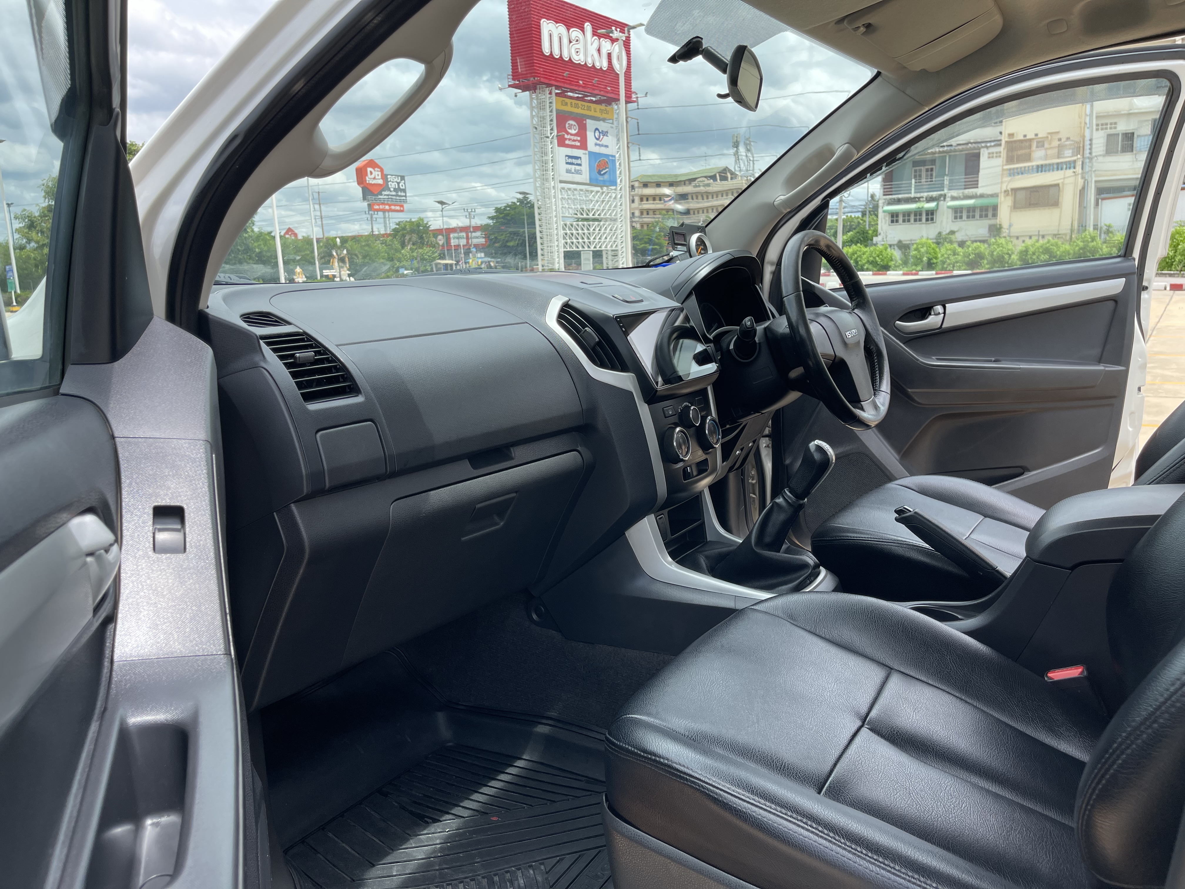 Isuzu Dmax All New 4ประตู Hilander 2.5 Vgs Z Dvd 2014 ขาวมุก