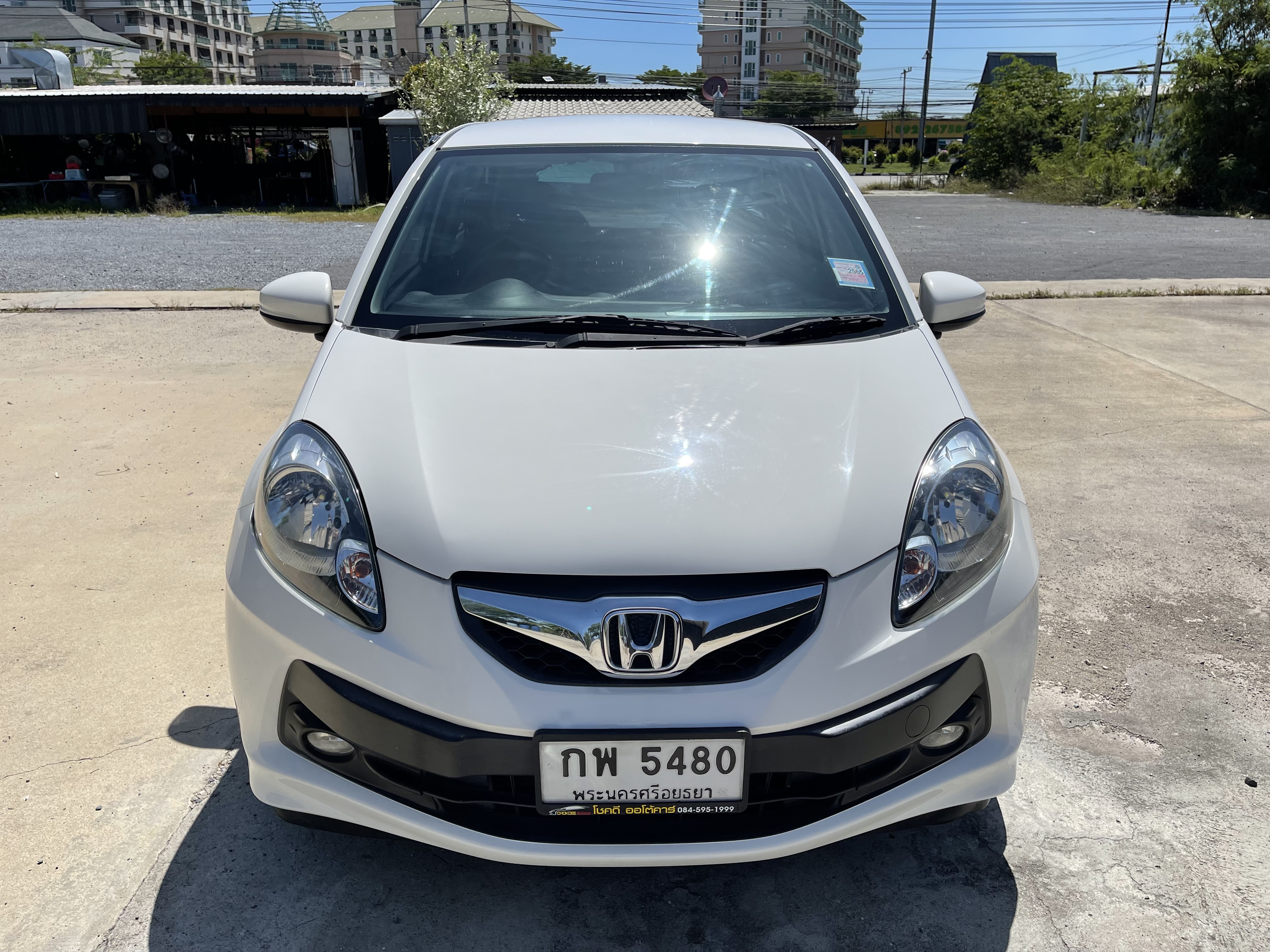 Honda Brio 1.2 V At 2015 ขาว