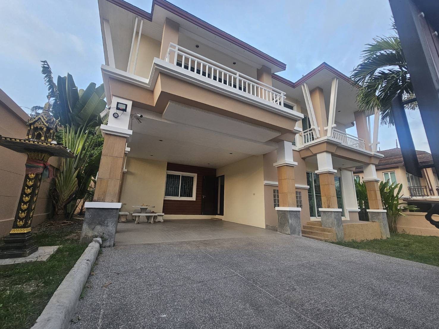 For Rent : Ratsada, 2-Storey House, 4 bedrooms 4 bathrooms