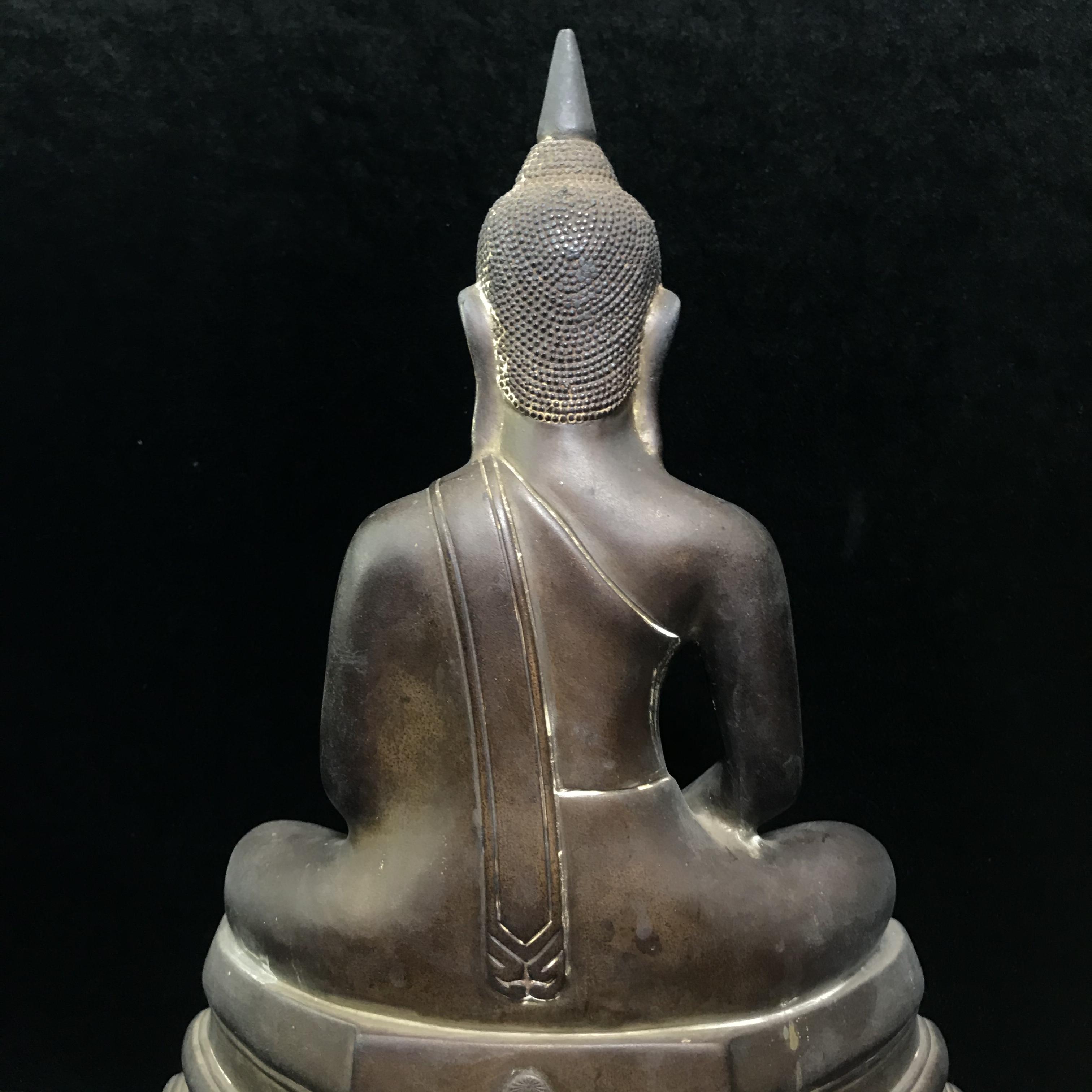 พระบูชาพระพุทธโสธร ภปร. รุ่นย้อนยุค ปี2539 กาญจนาภิเษกครองราชสมบัติครบ 50ปี หน้าตัก 7นิ้ว หมายเลข00742