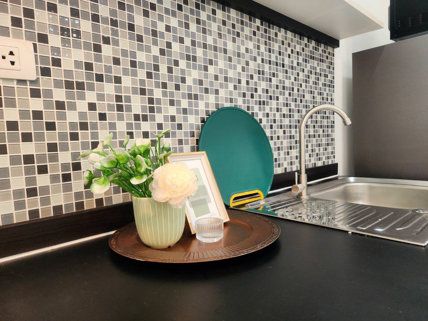 For Sales : Kuku, Newly renovated condo, 1 Bedroom 1 Bathroom, 3rd flr.