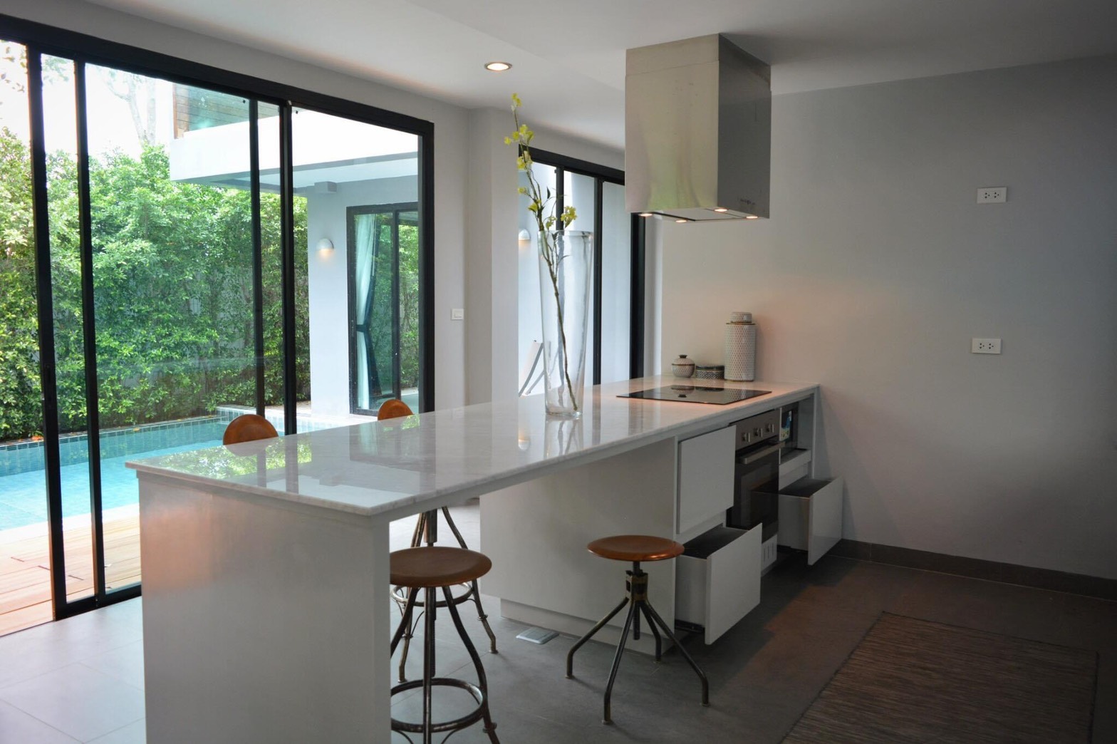 For Sale : Laguna Layan Beach House 3 Bedrooms 3 Bathrooms