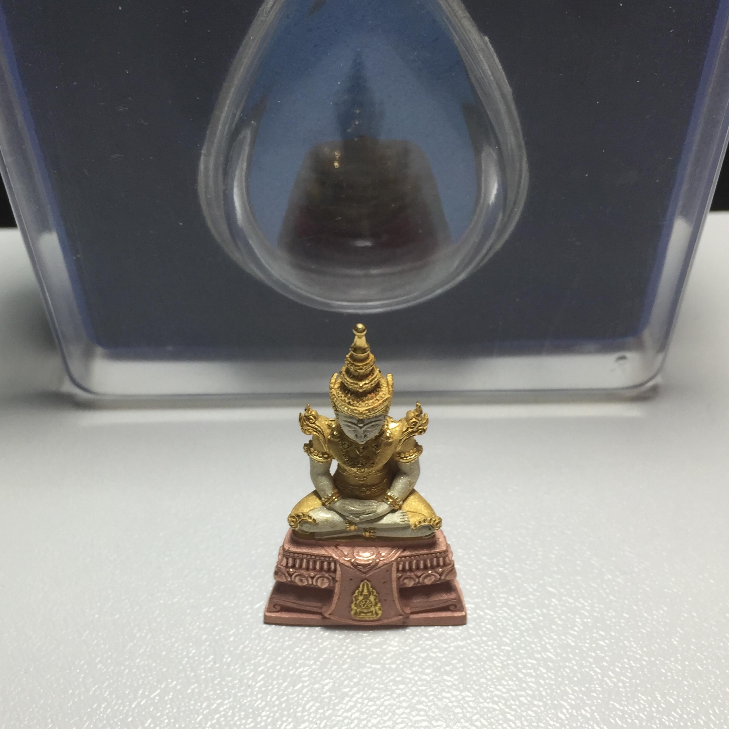 พระแก้วมรกต ฉลองสิริราชสมบัติครบ 60 ปี กรมสรรพสามิตรสร้าง พิธีใหญ่