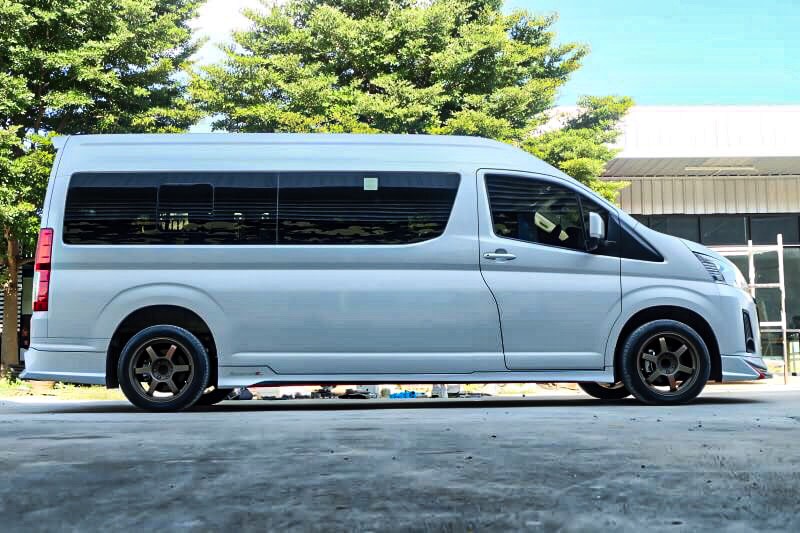 Toyota Commuter 2019 V.1 bodykits by Amoriz